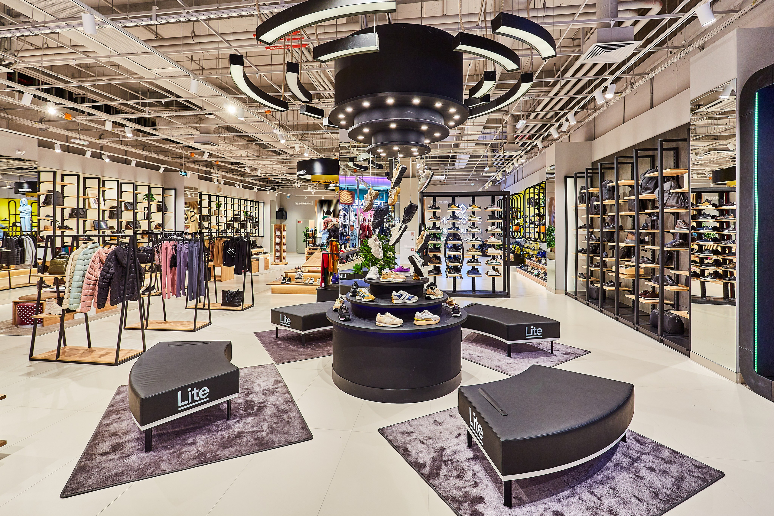 Съемка торгового магазина. Фотограф Руслан Потапов в Краснодаре