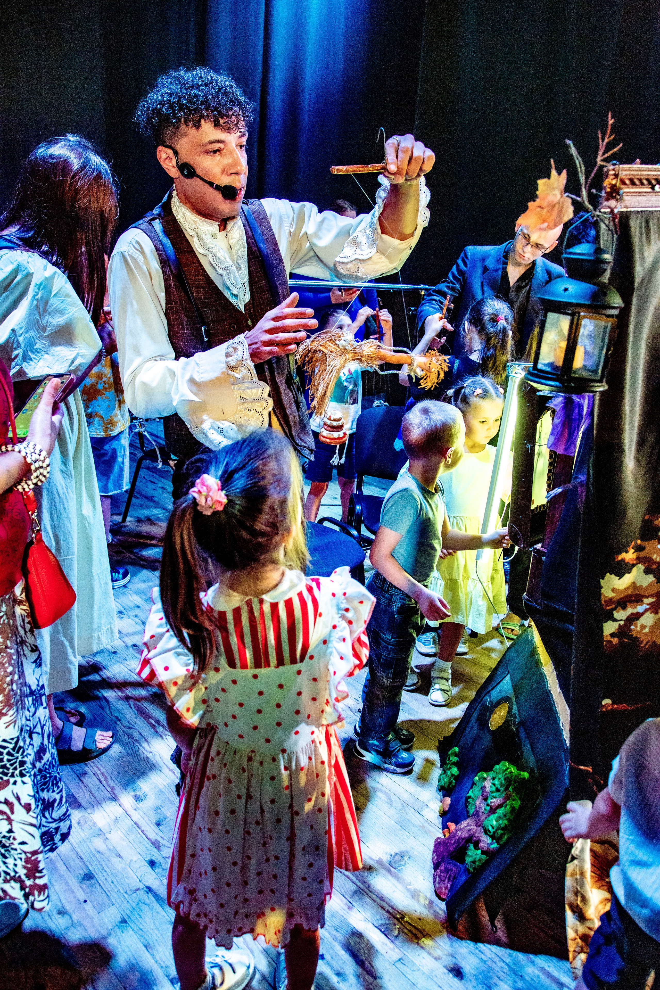 Маленькая ведьма спектакль театра Саквояж. Фотограф в Сочи Юрий Шептаев