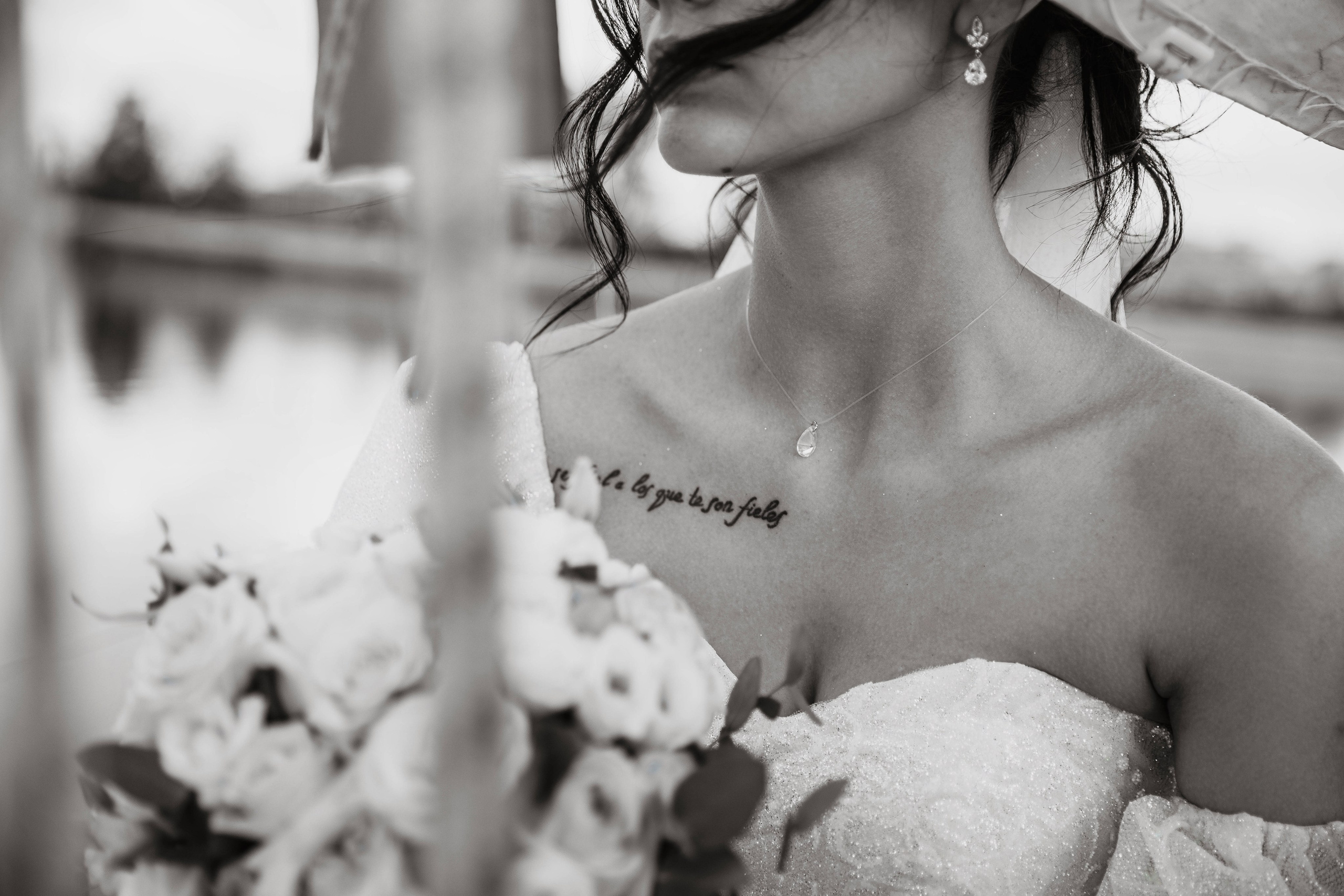 Свадьба в яхт клубе г Владимир. Свадебная серия на яхте в клубе Параллель 56 город Владимир. Свадебный фотограф во Владимире сняла свадьбу в параллель 56