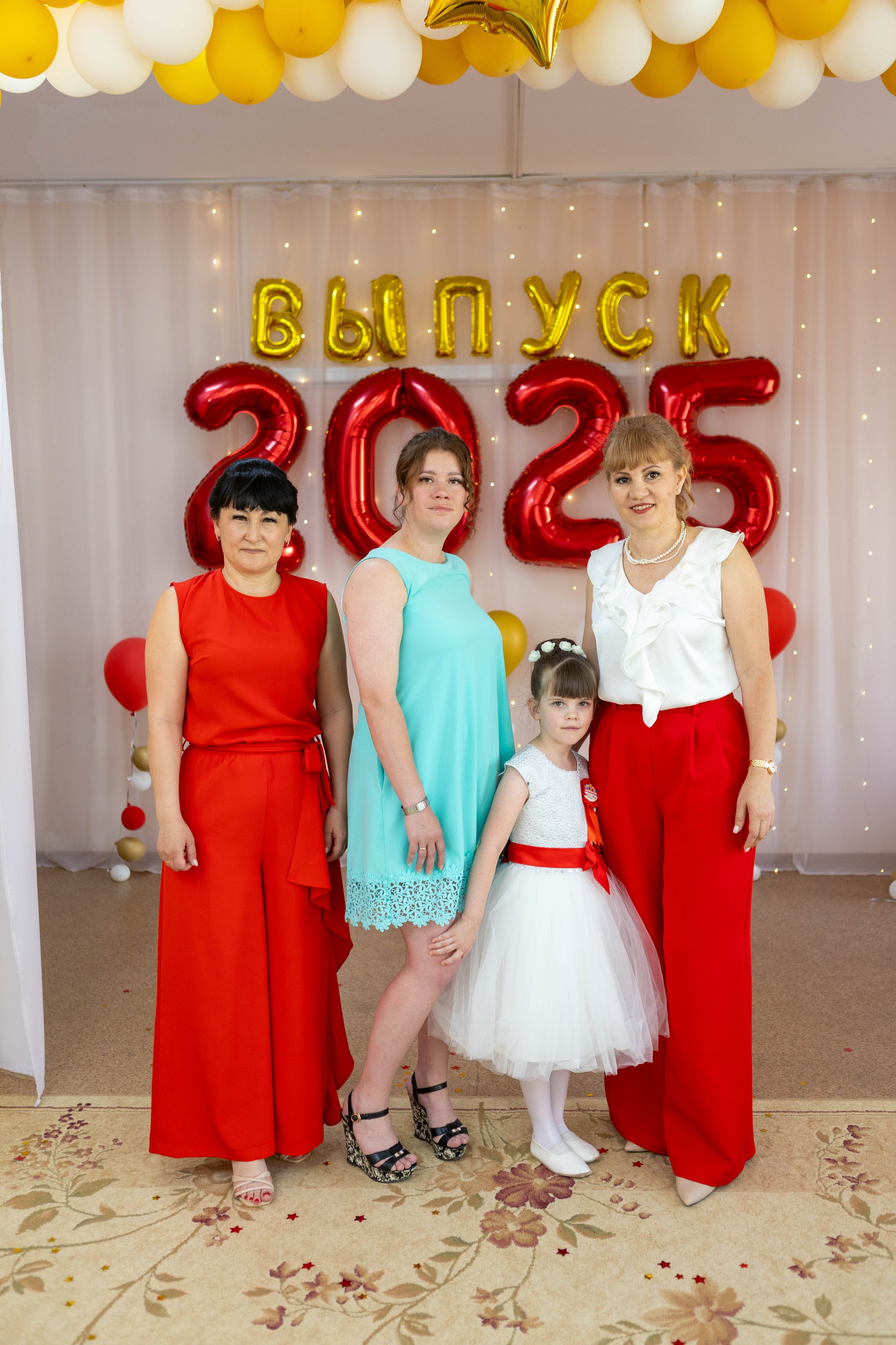 Выпускной в детскому саду 2025 год. Свадебный и предметный фотограф Ренат Каламперов