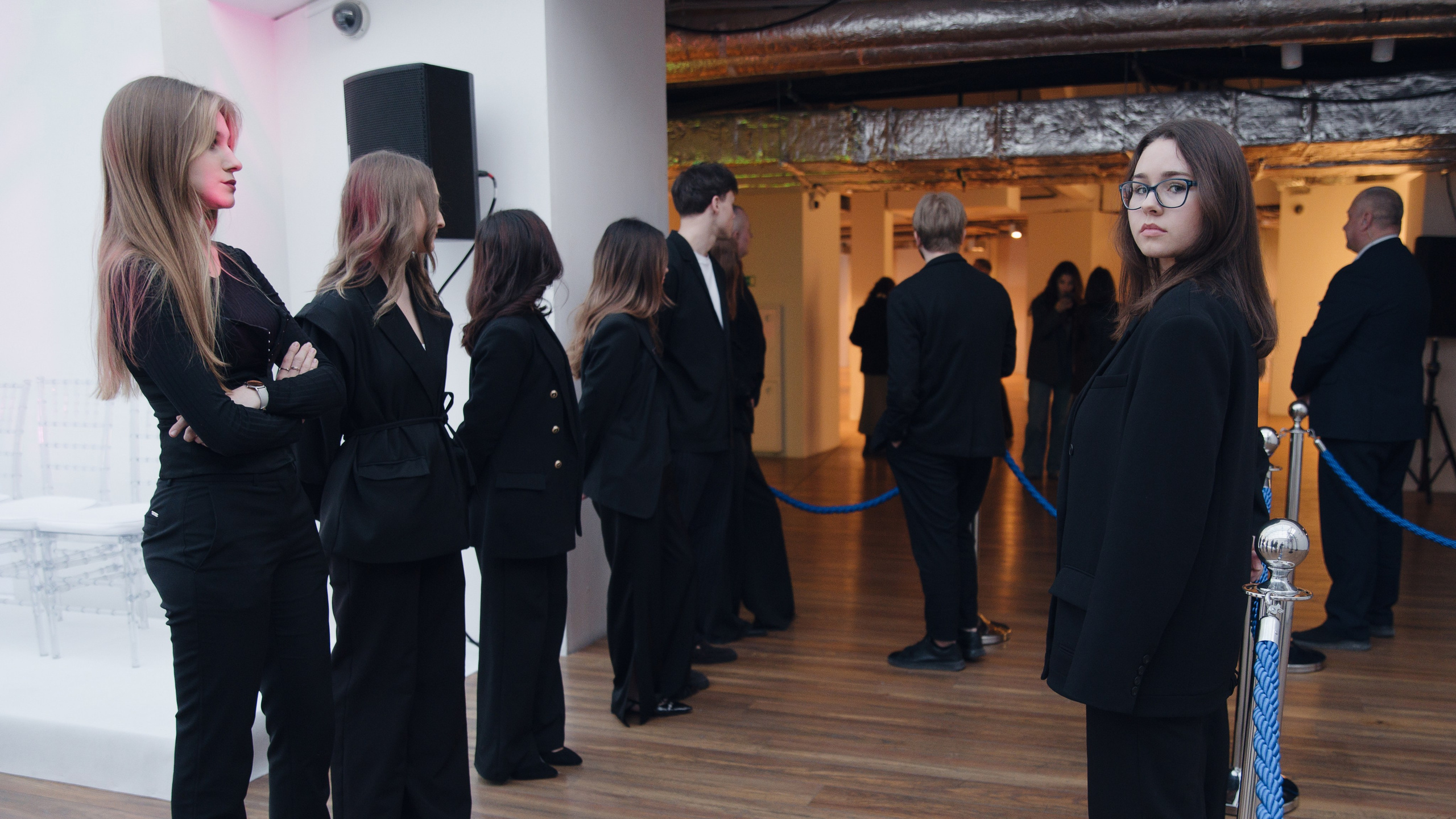 Бекстейдж показа «Новые Имена» собака.ru|ДЛТ. Портретный и репортажный фотограф в Санкт-Петербурге