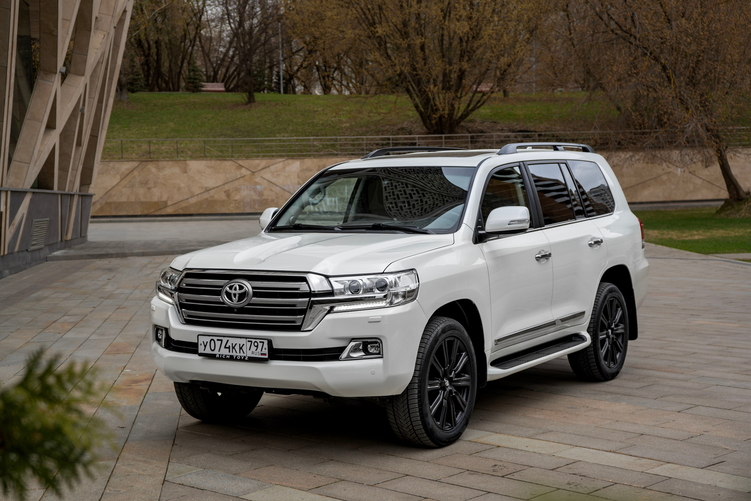 Toyota Land Cruzer 200