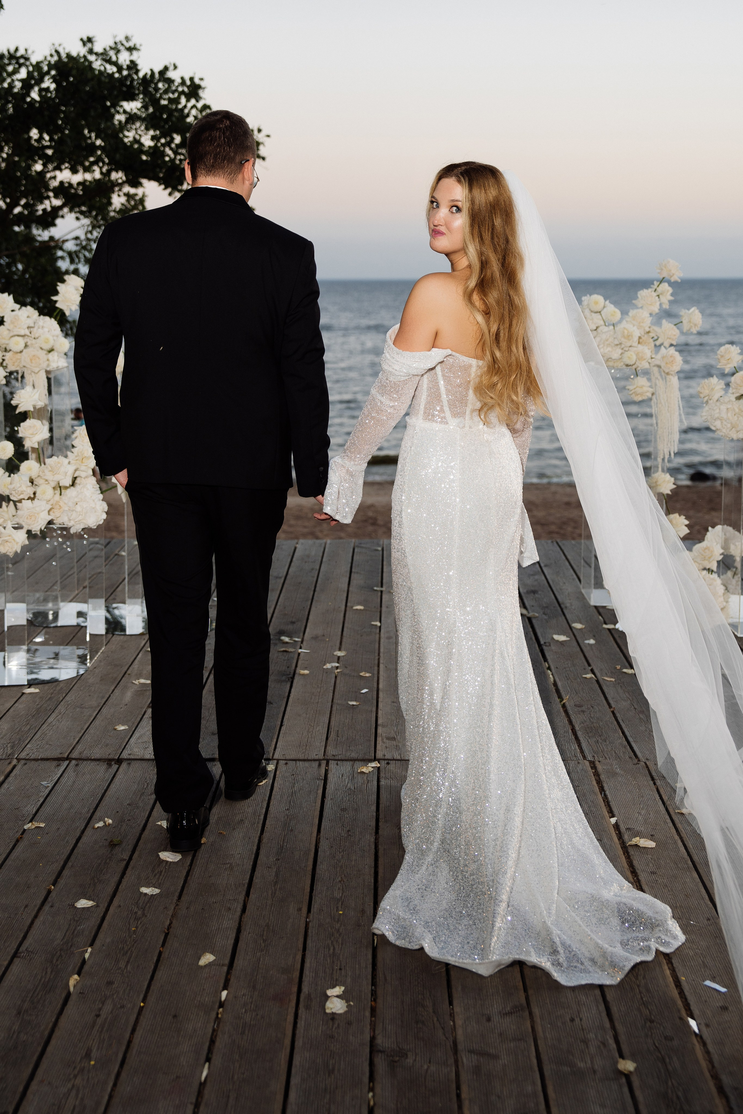 Свадьба в русской рыбалке. Свадебный фотограф организатор в Санкт-Петербурге Ассоль Опарина