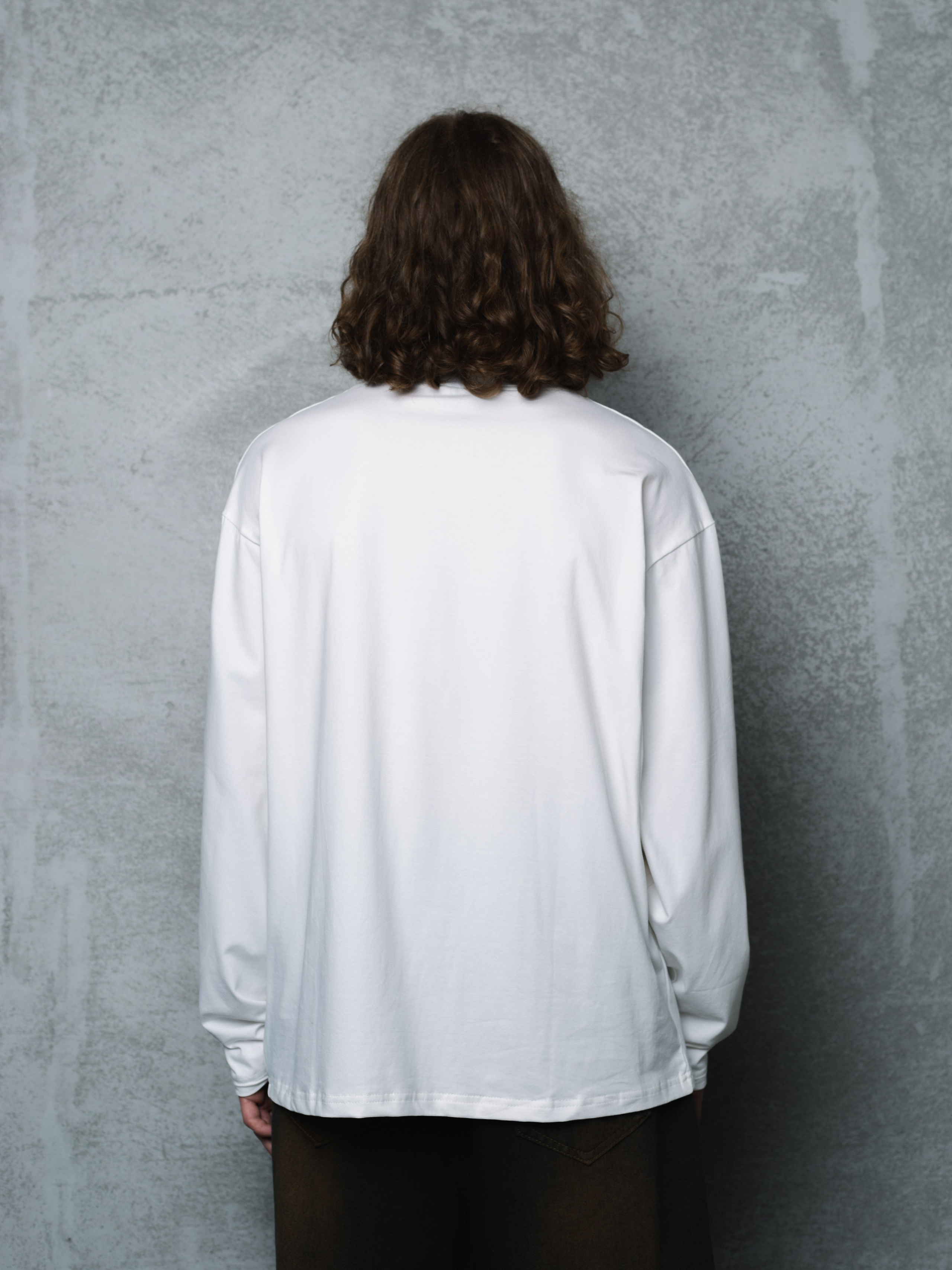 КАТАЛОГ | серый фон. RUNA production — стильные съемки для брендов