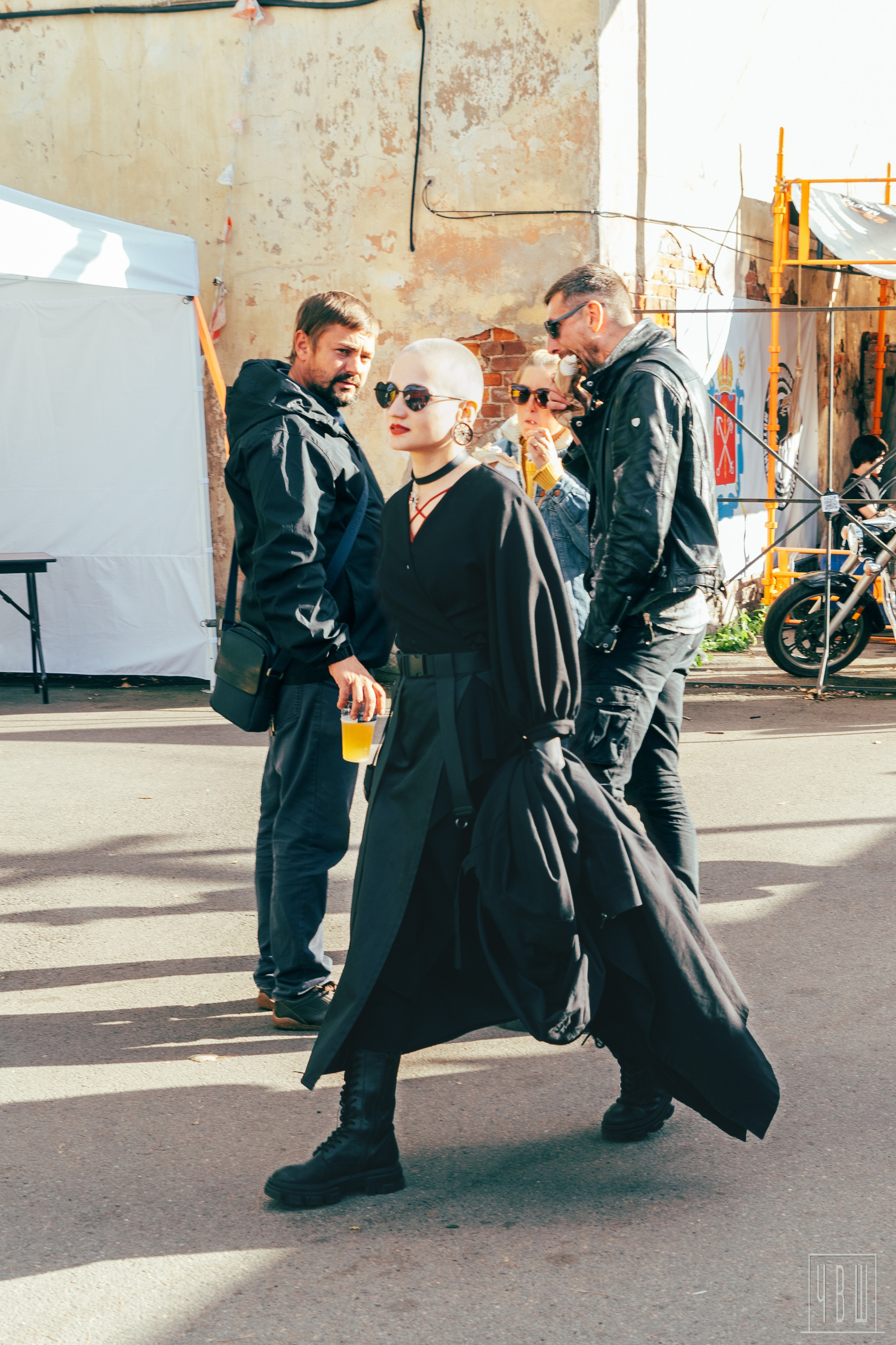 Живой! 2025, День Второй. Человек в Шляпе