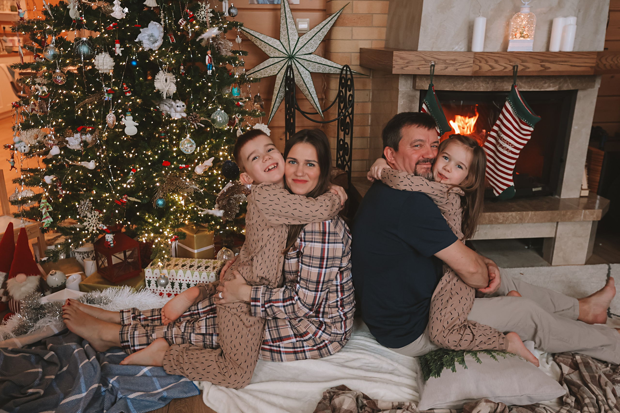Новогодние традиции. Семейный фотограф Тюмень, фотограф на роды Салмина Мария