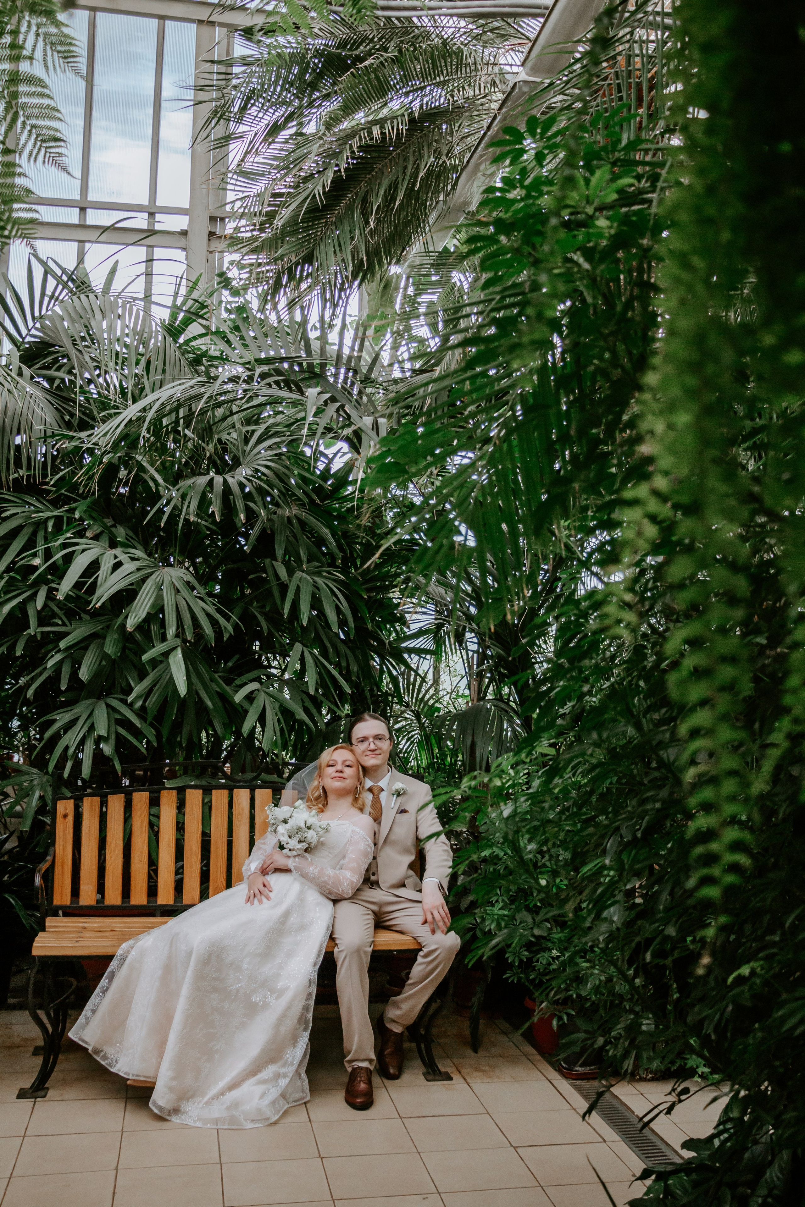 Свадебная фотосессия в оранжерее, Екатеринбург. Александр и Дарья. Фотограф в Екатеринбурге Пойгина Елена