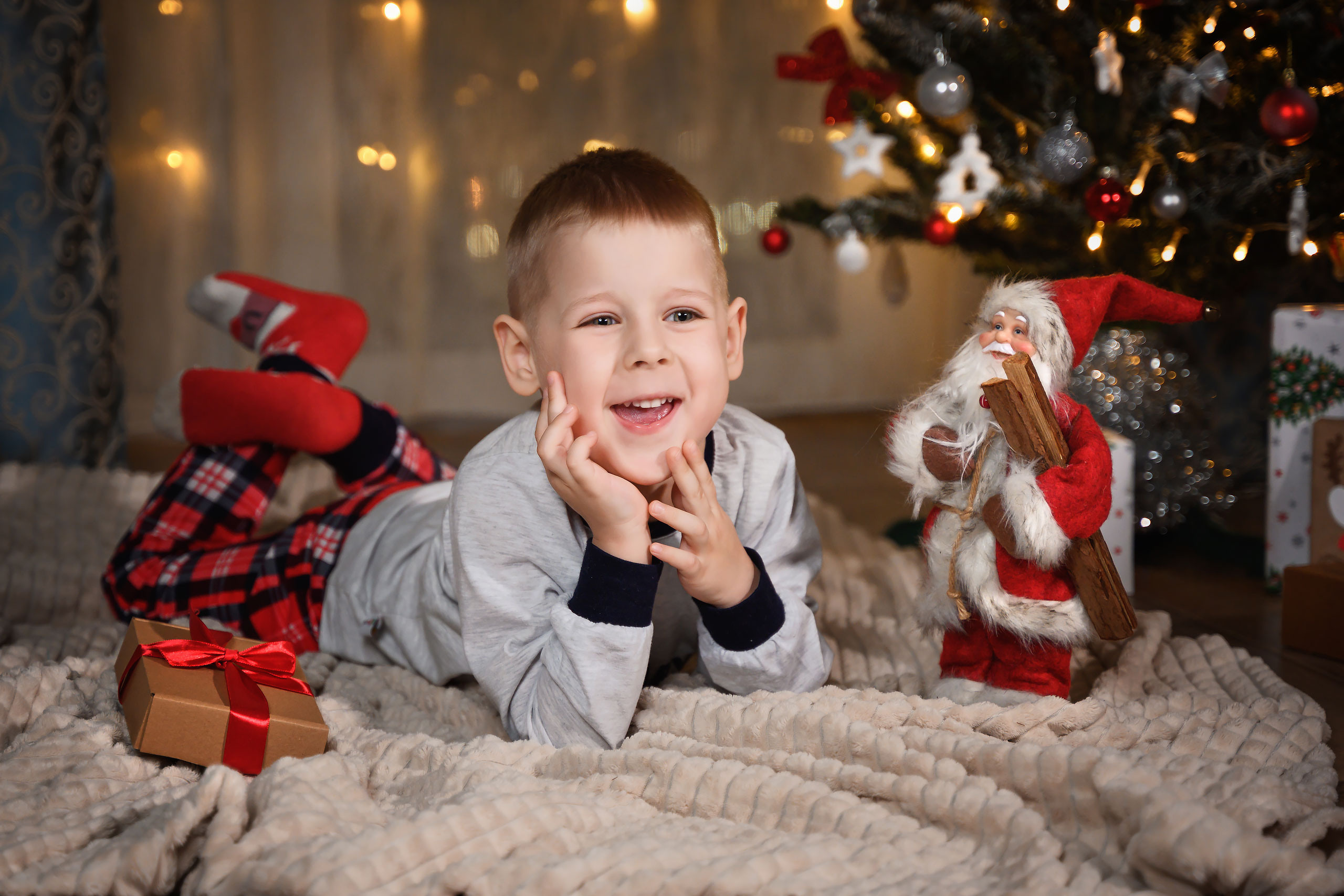 Семейная фотосессия в Красноярске. Студийная, прогулочная, домашняя. Профессиональный фотограф в г. Красноярске Татьяна Арлакова