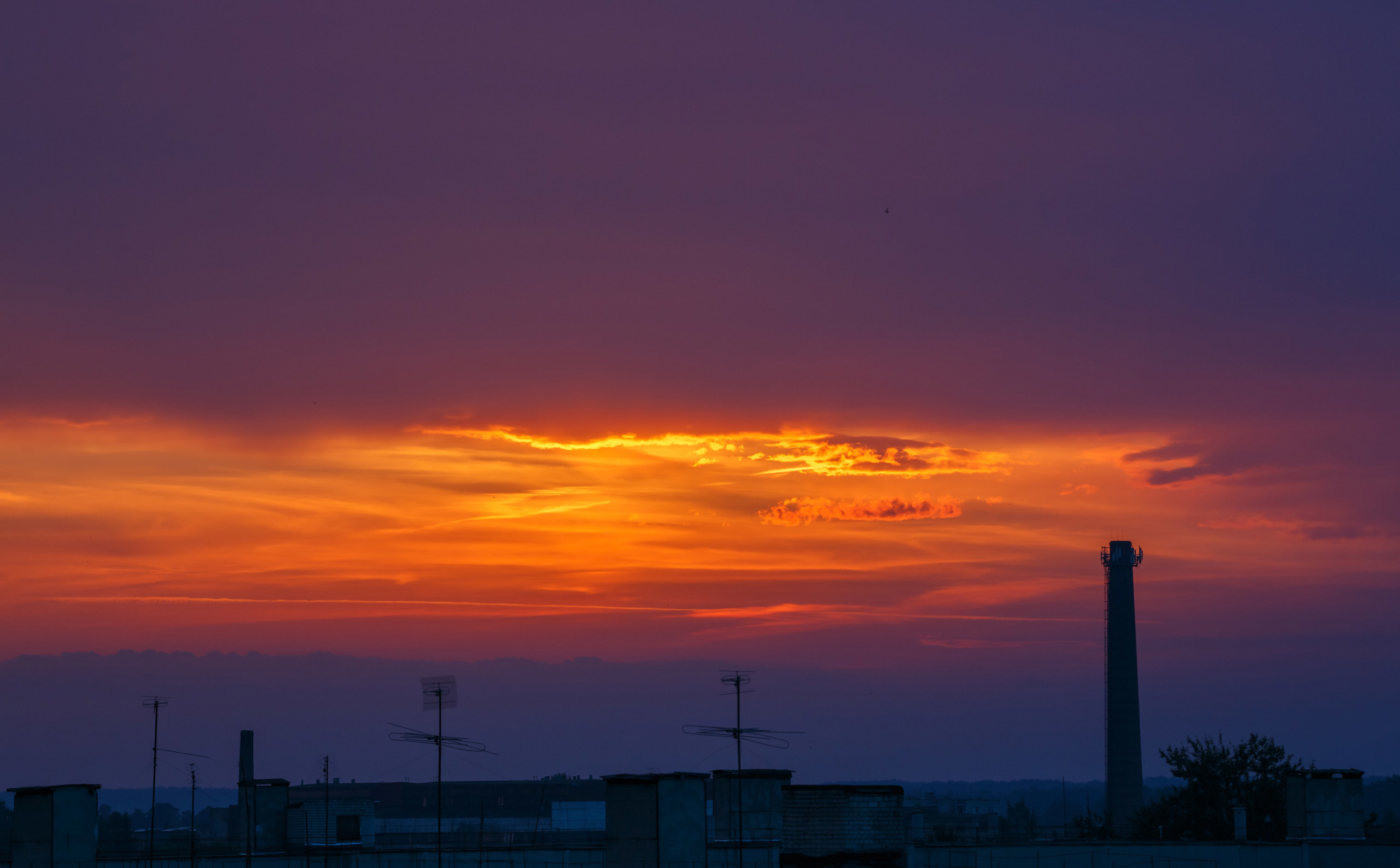 Закат с крыши дома