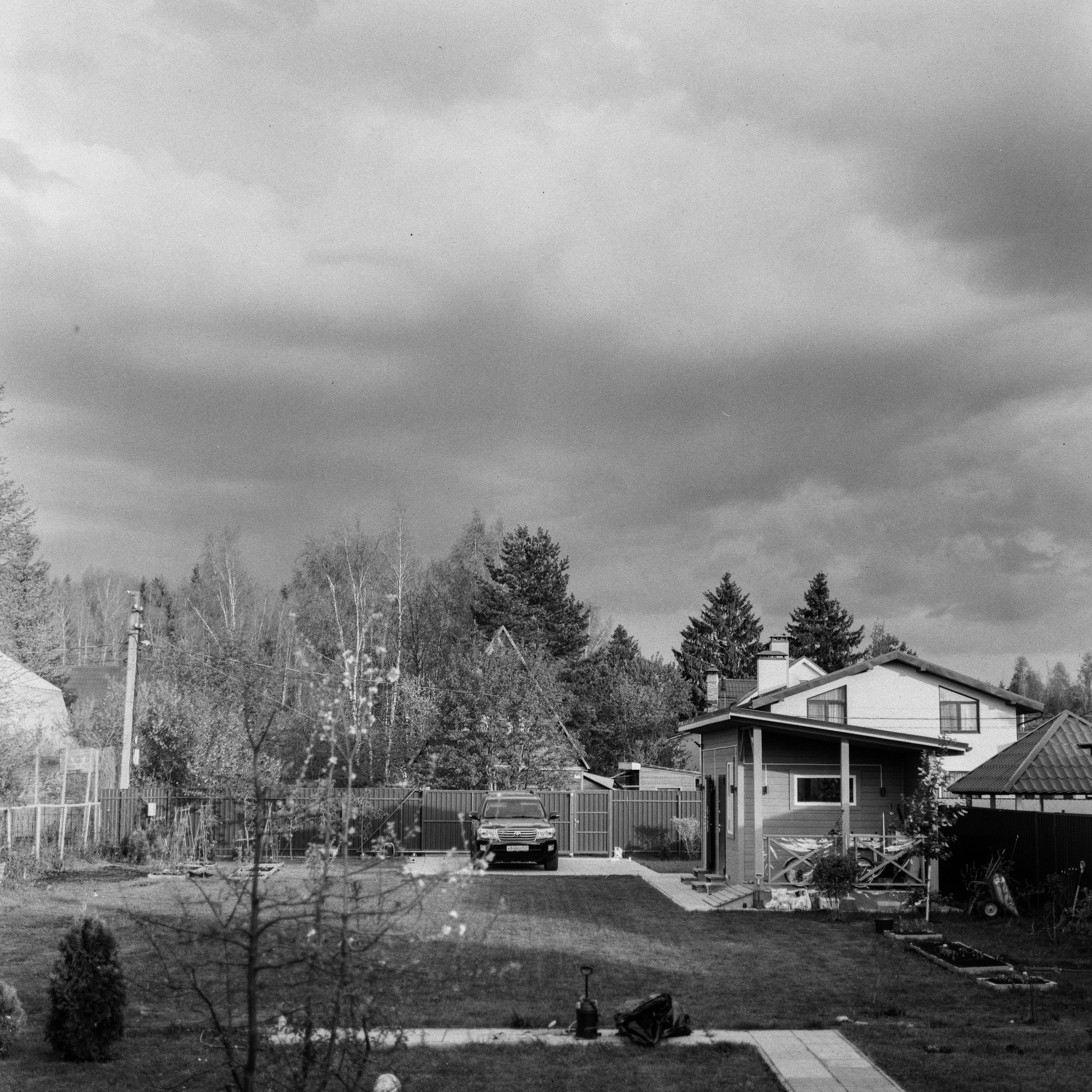 Zanza Bronica S2A — Nikkor-P 75 mm f2.8 | Shanghai P3 100 | Давыдовское 17 мая 2025 года