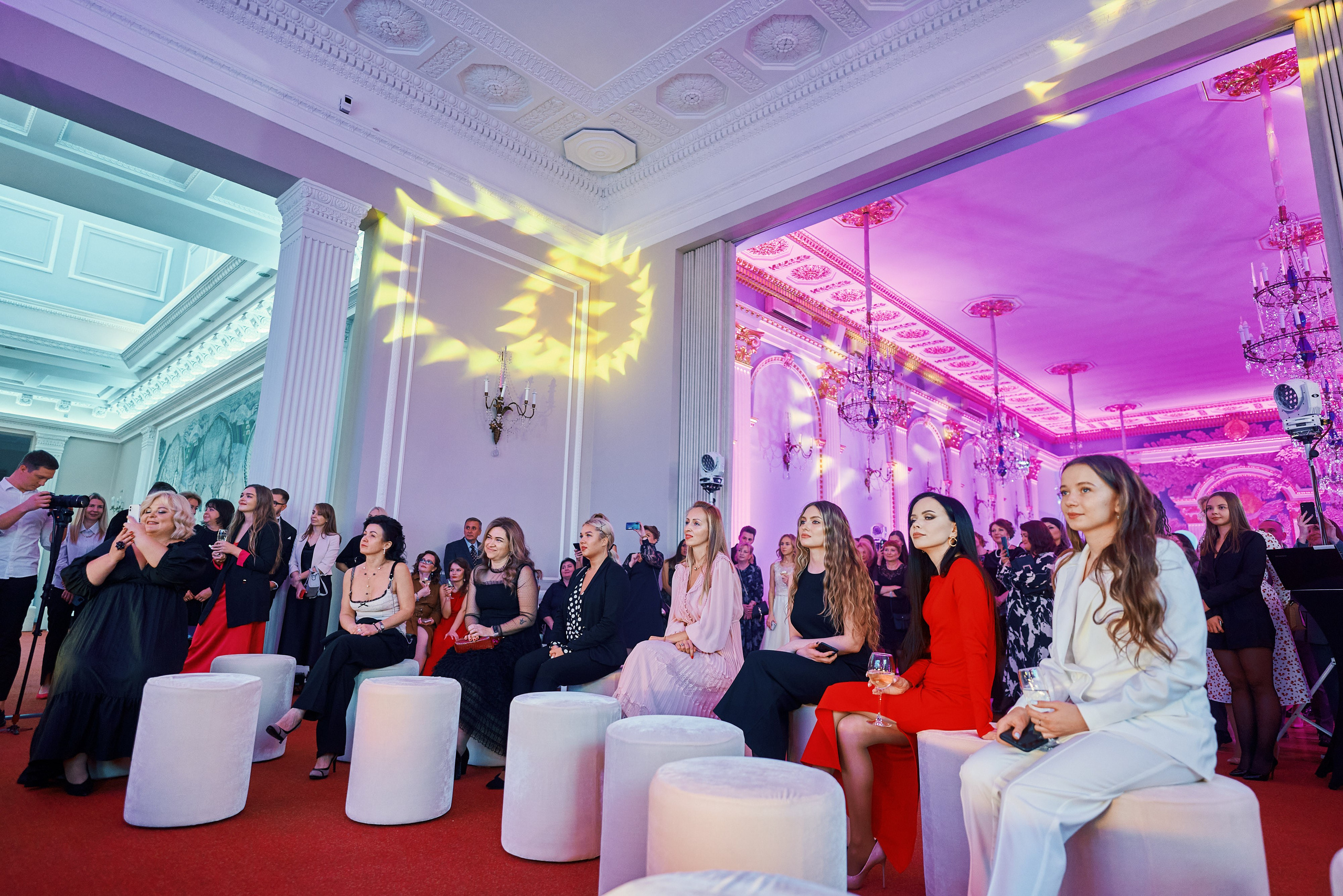 Eva clinic. Репортажной фотограф Ариан