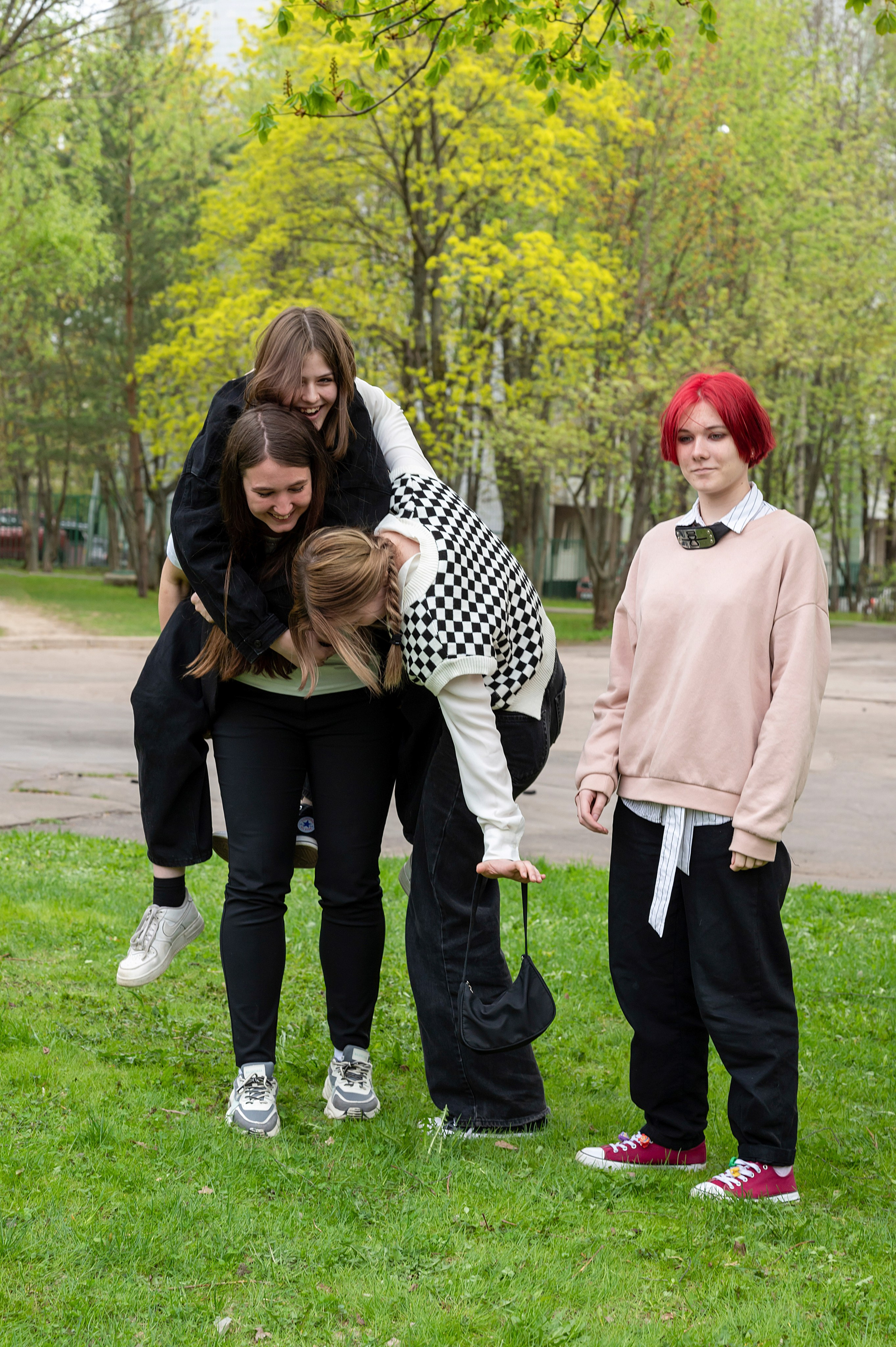 Весна. Школа. 9-Е класс Школа 1413. Детский и семейный фотограф г. Москва Оксана Катаджи