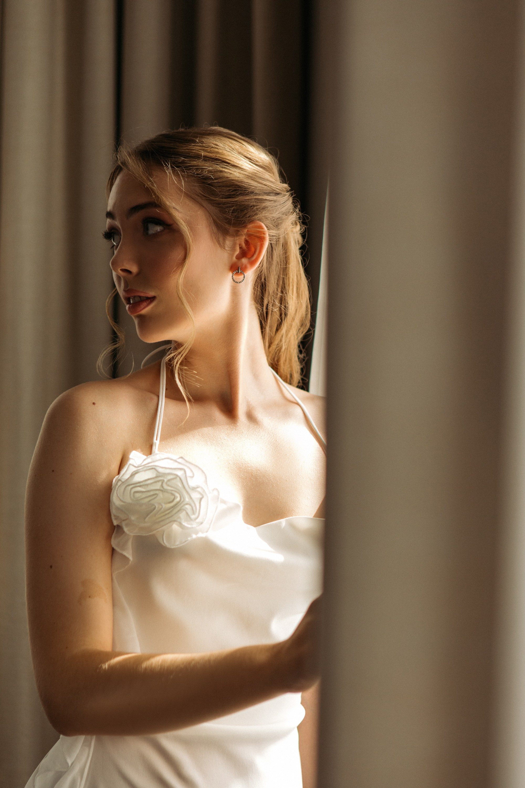 Елизавета сборы. Свадебный фотограф Церковная Алёна.Десногорск, Смоленск