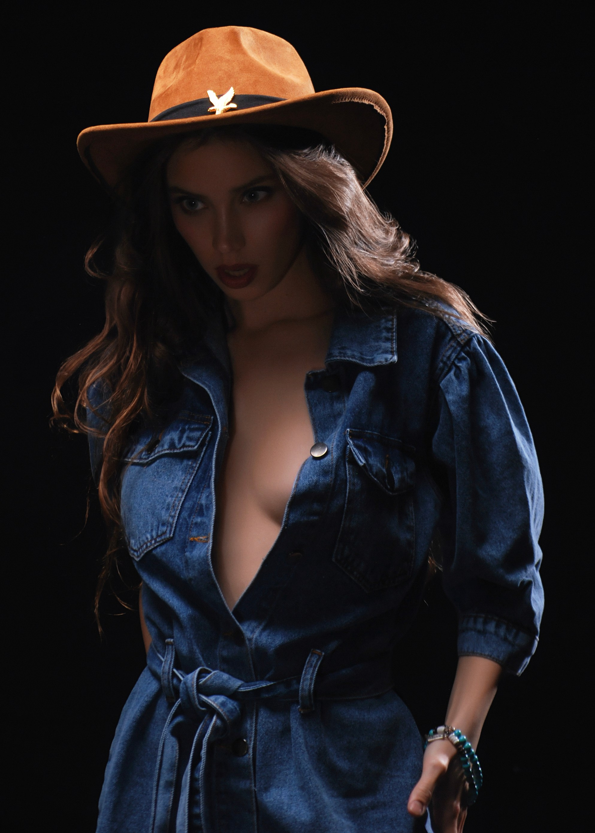 Фэшн. Костюмер, художник кино и телевидения в спб