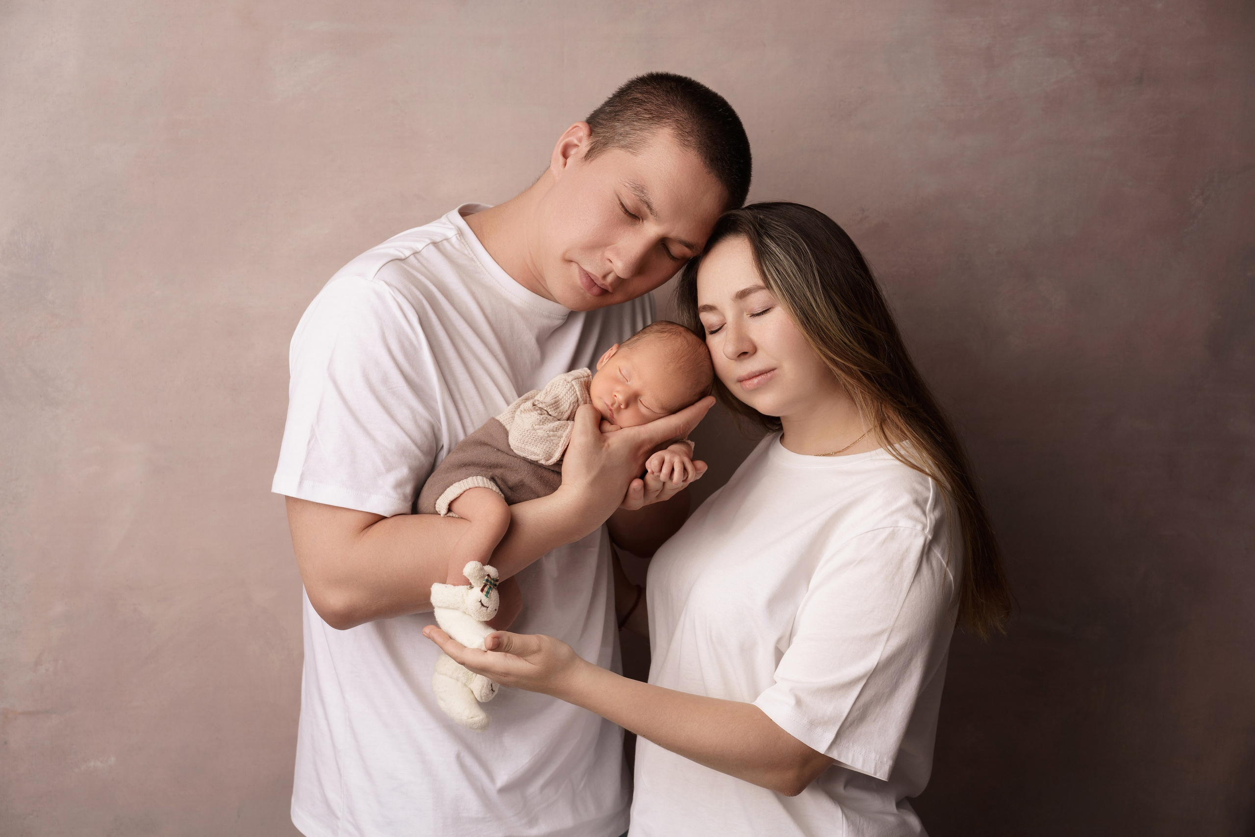 Семейные фотосессии с новорожденными | Трогательные кадры малышей и их близких в Москве и МО. Фотосессия новорожденных в Москве и Московской области | Профессиональный фотограф newborn — Татьяна Иванова