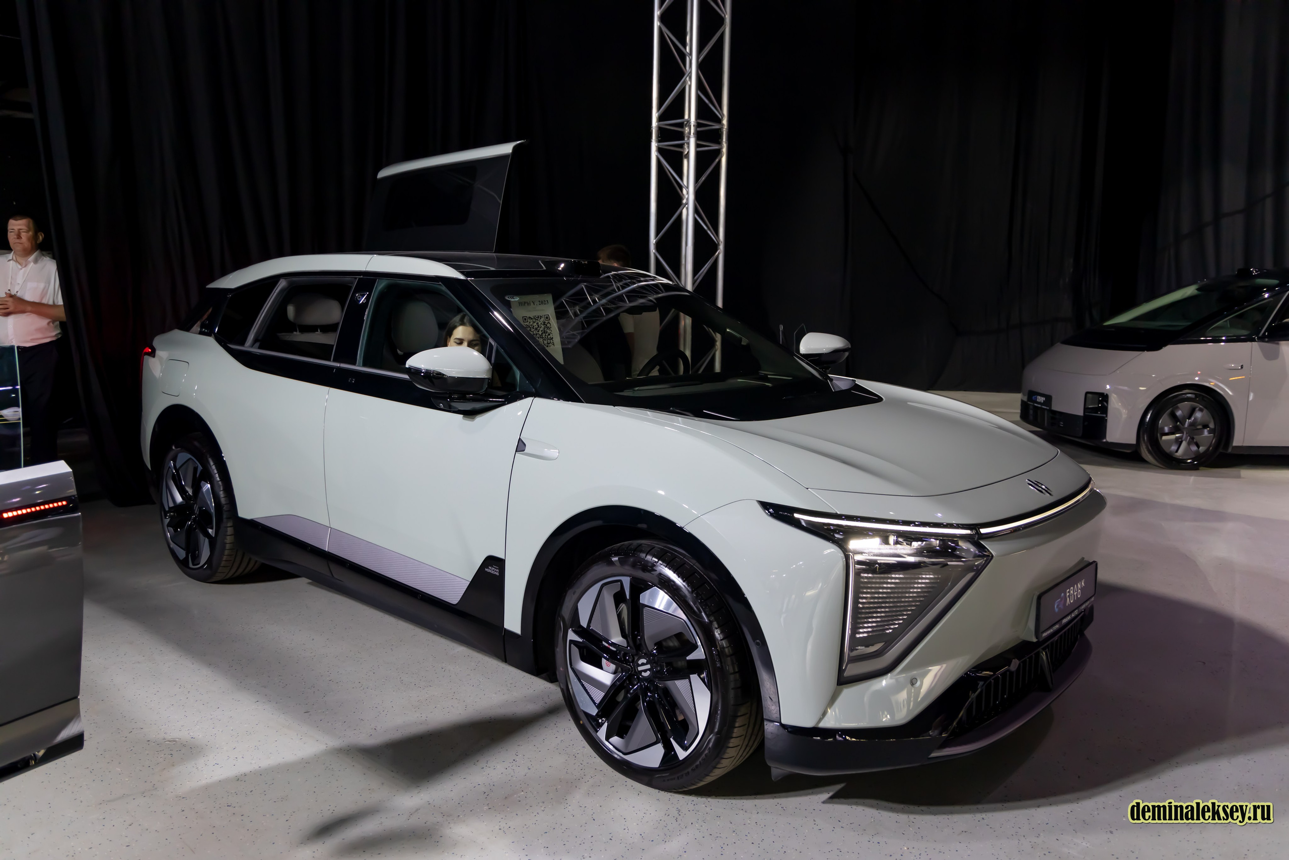 Chinese Motor Show 2024. Репортажный, семейный и студийный фотограф в Москве Демин Алексей