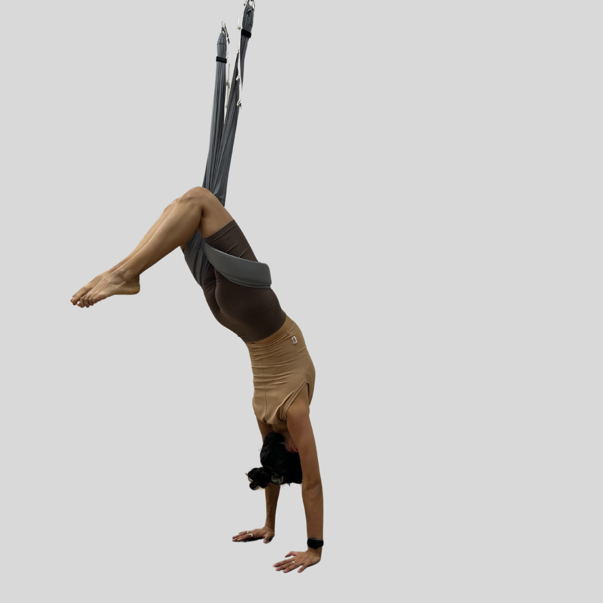 Флай йога, aerial yoga, аэро йога, связка в гамаке, позы в гамаке, aerial yoga exercise, fly yoga practice, fly yoga low, низкий гамак. Преподаю и провожу обучение по флай йоге