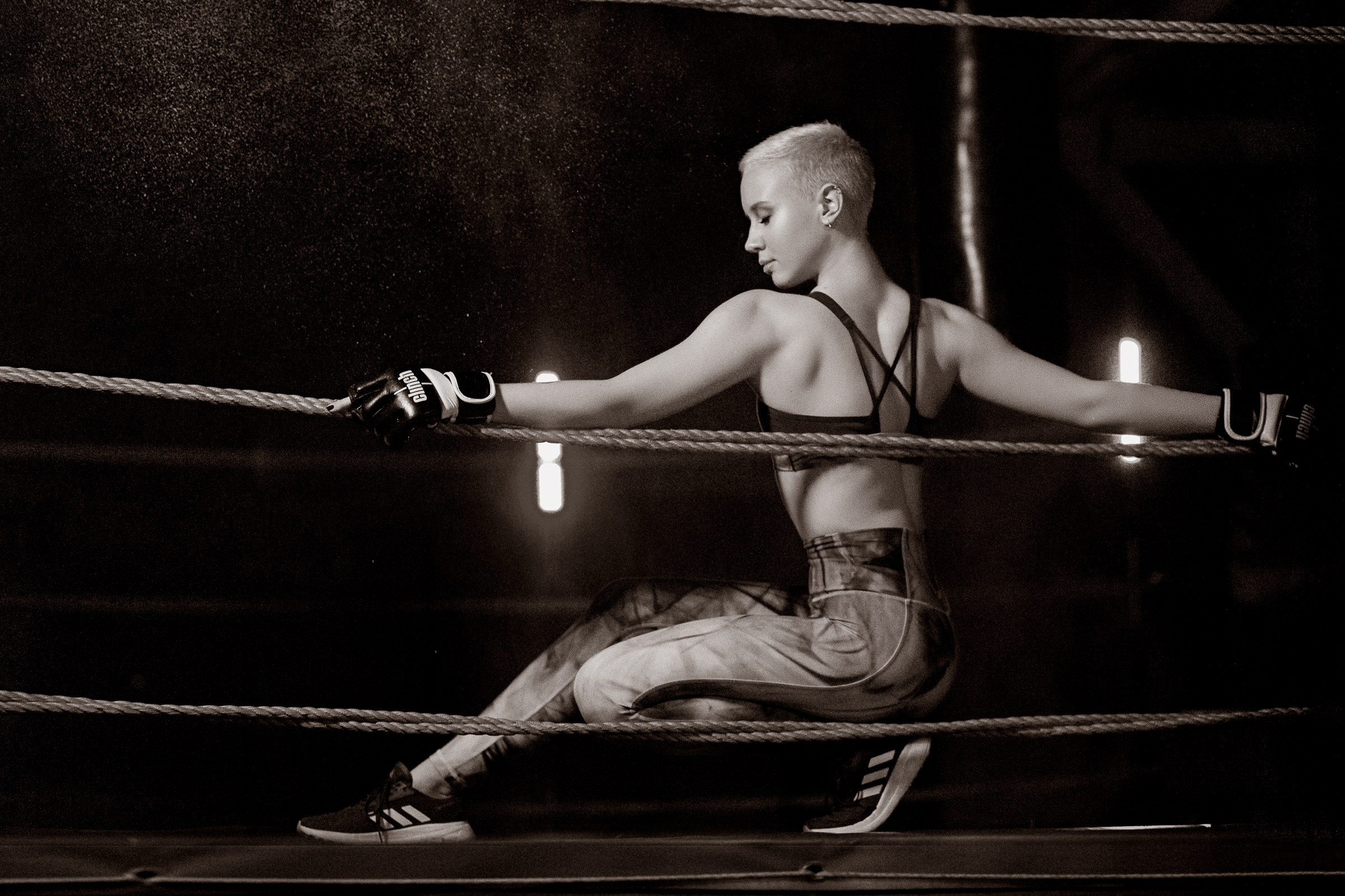Фотосессия на боксерском ринге СПб. Фотограф женский и мужской портрет Санкт-Петербург