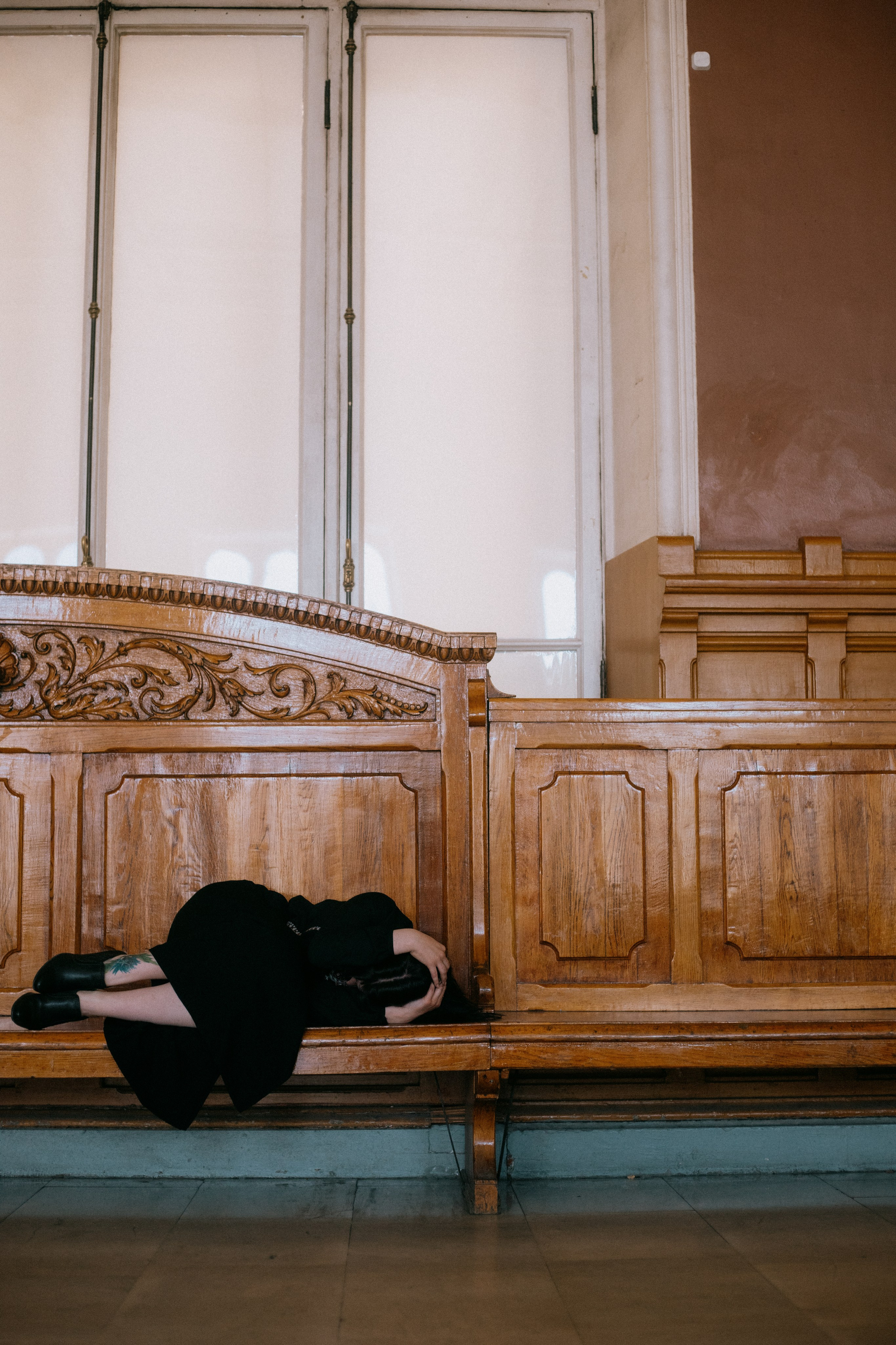 Anush. VOGUEzal. Портретный и концептуальный фотограф в Санкт-Петербурге Роман Башкиров