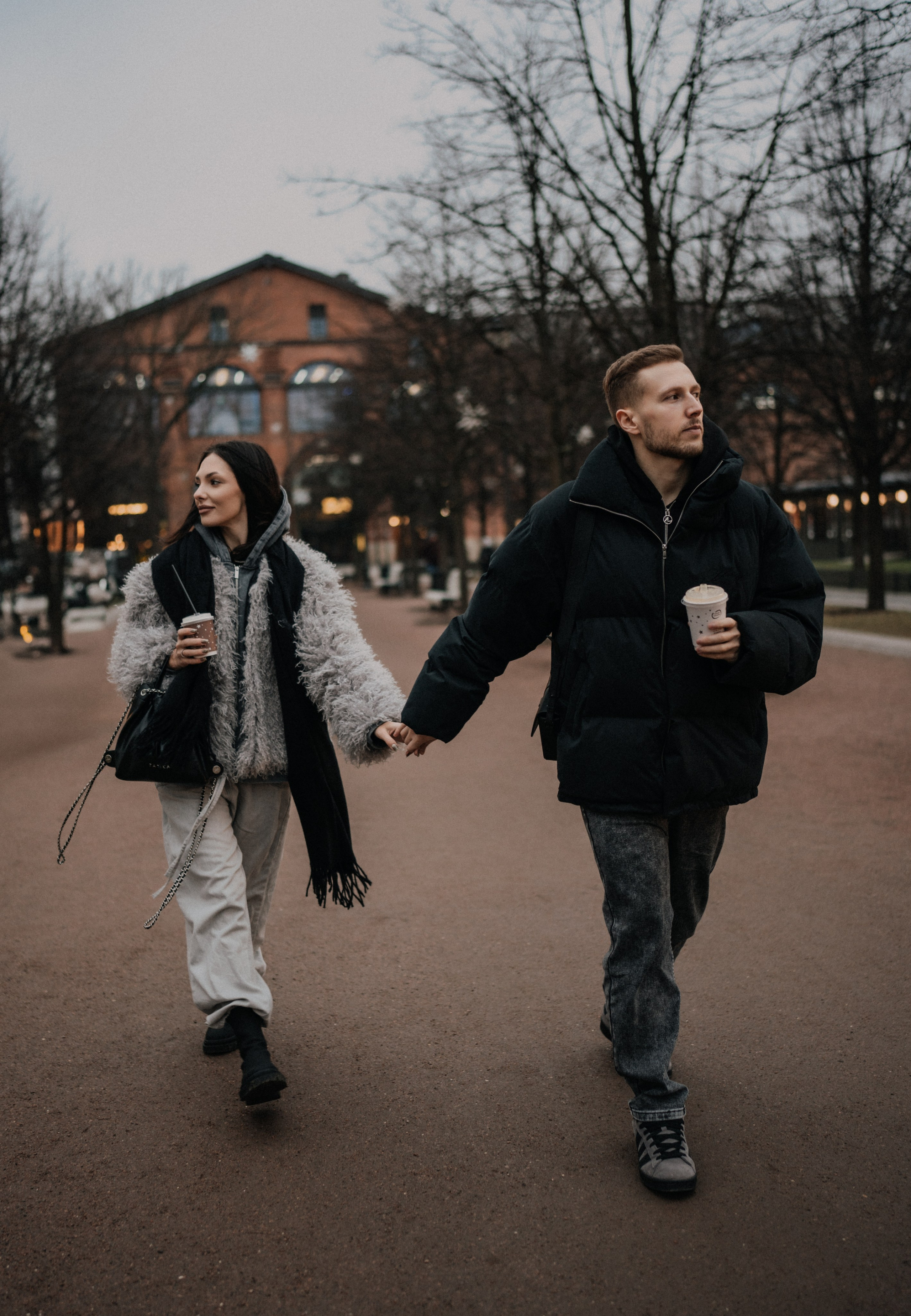 Парная фотосессия на катке. Федосова Елизавета - фотограф Санкт-Петербург. Фотосессия Новая Голландия.