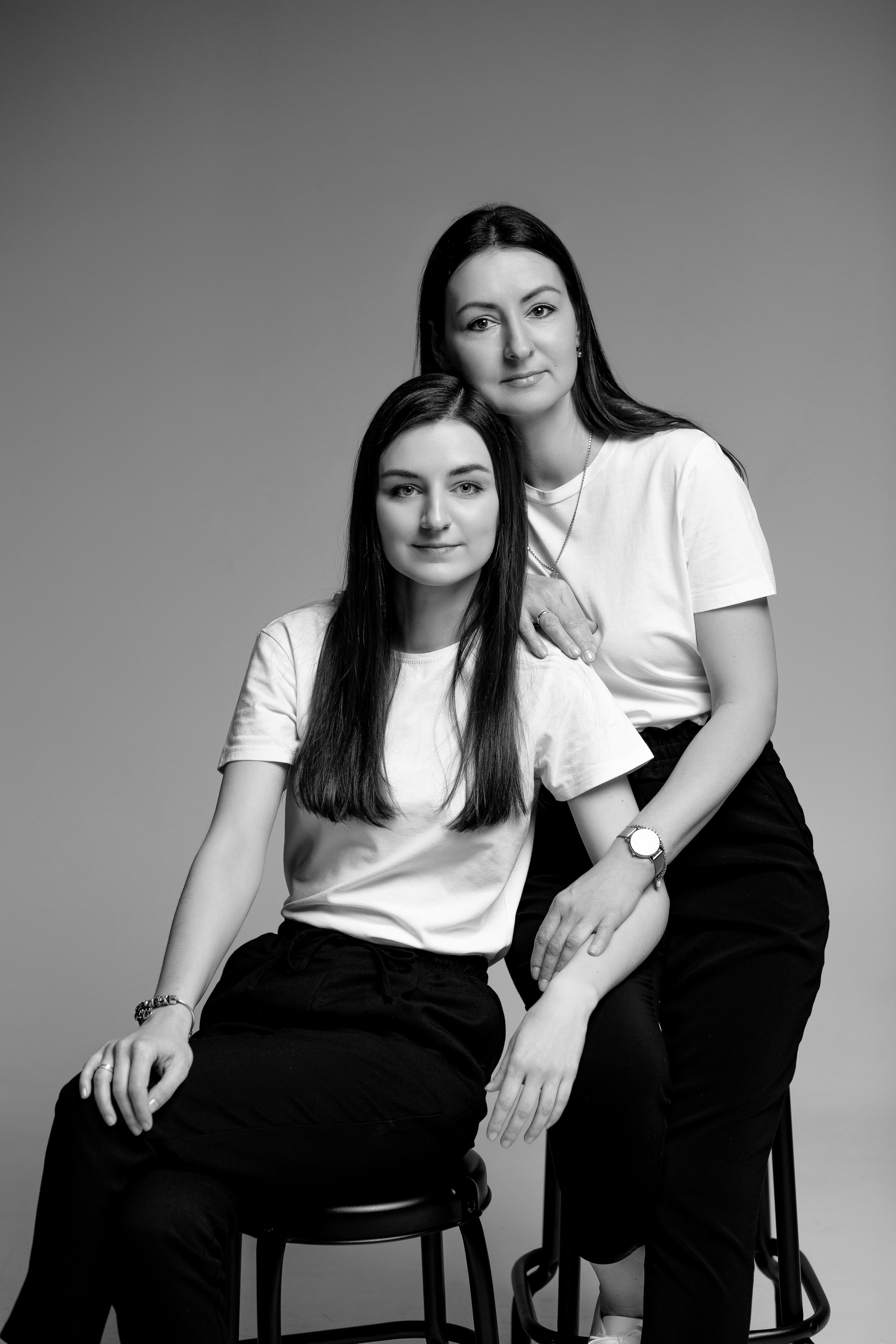 Анна и Ольга. Яна Тихонова — фотограф в Полоцке, Витебске и Минске