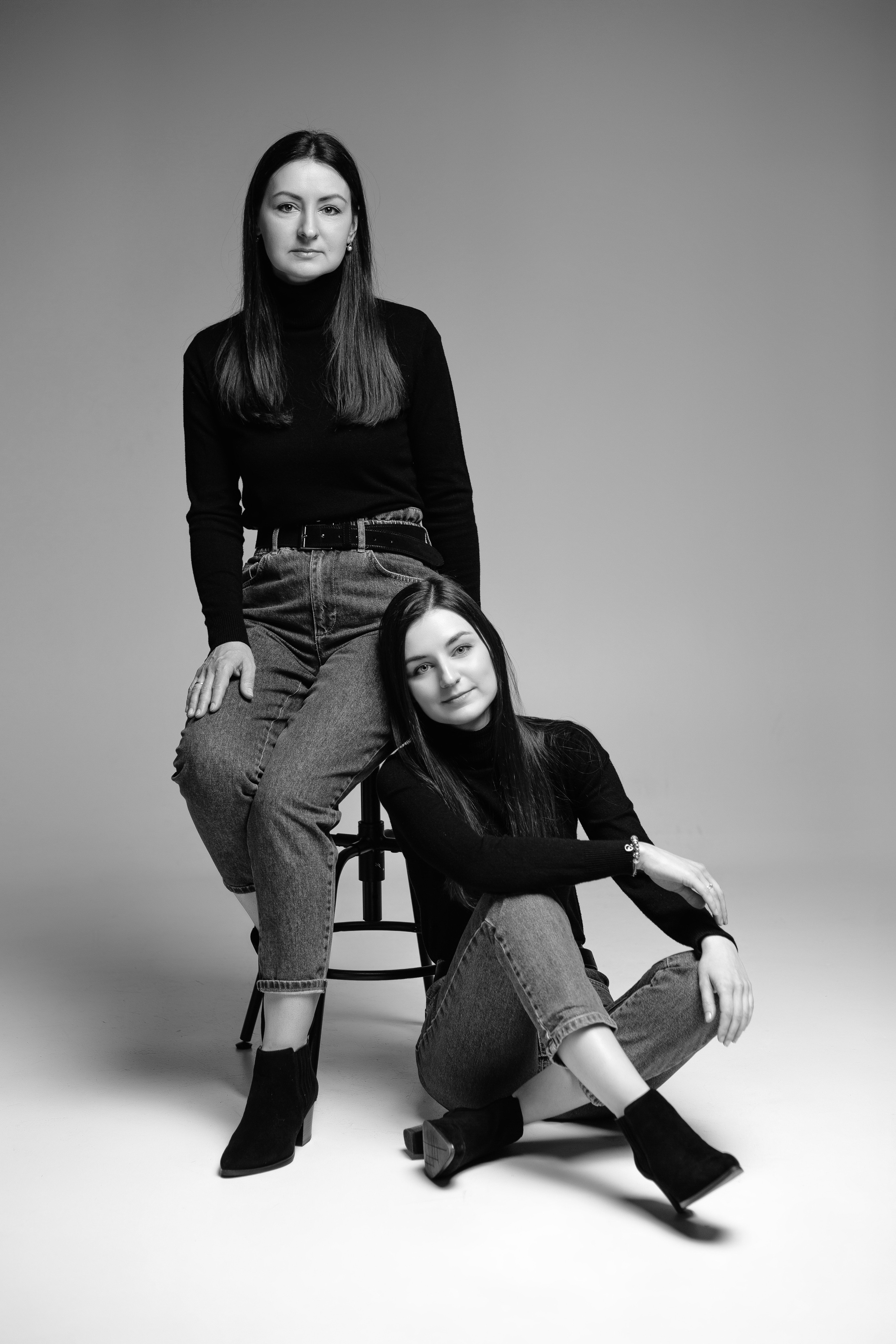 Анна и Ольга. Яна Тихонова — фотограф в Полоцке, Витебске и Минске