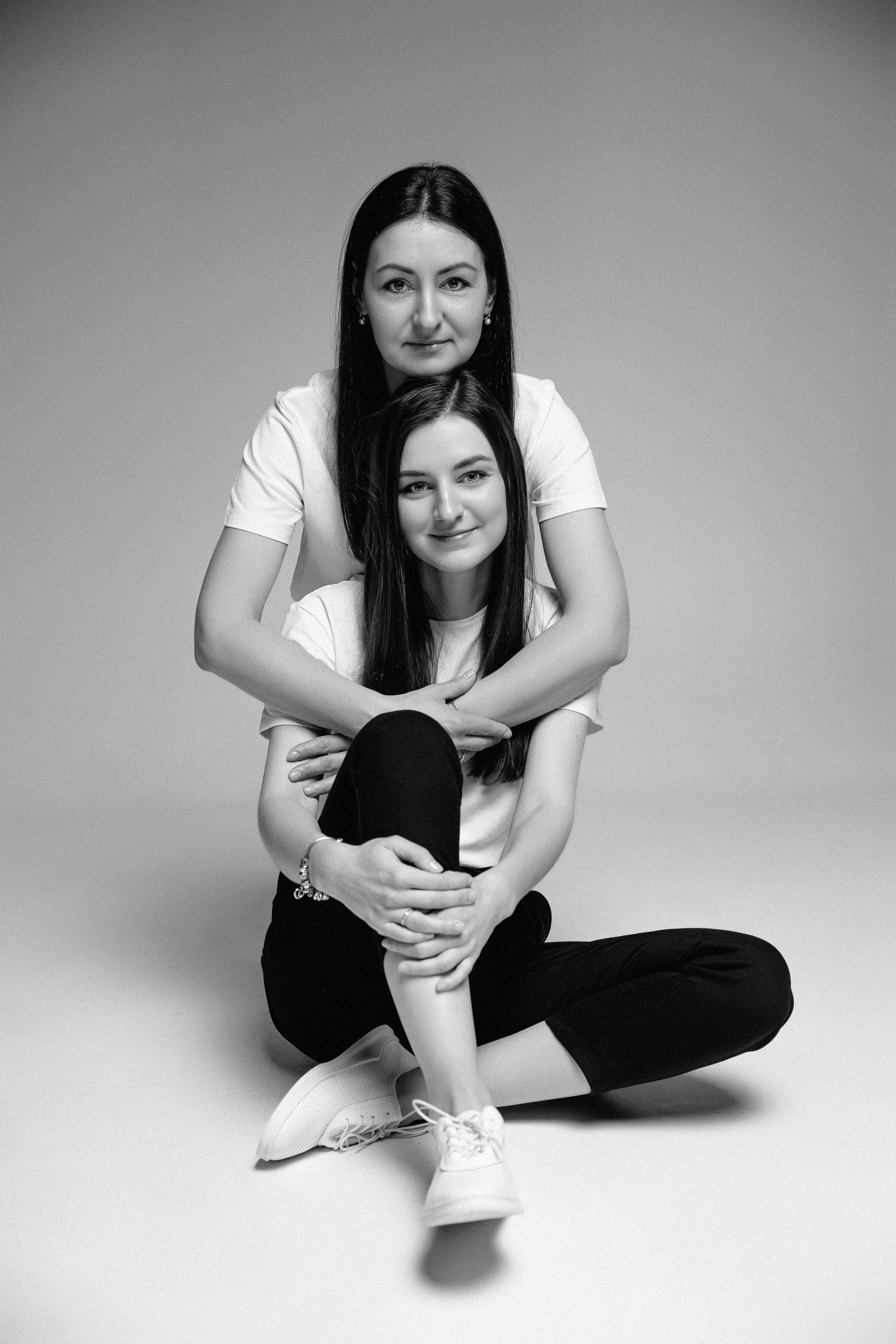 Анна и Ольга. Яна Тихонова — фотограф в Полоцке, Витебске и Минске