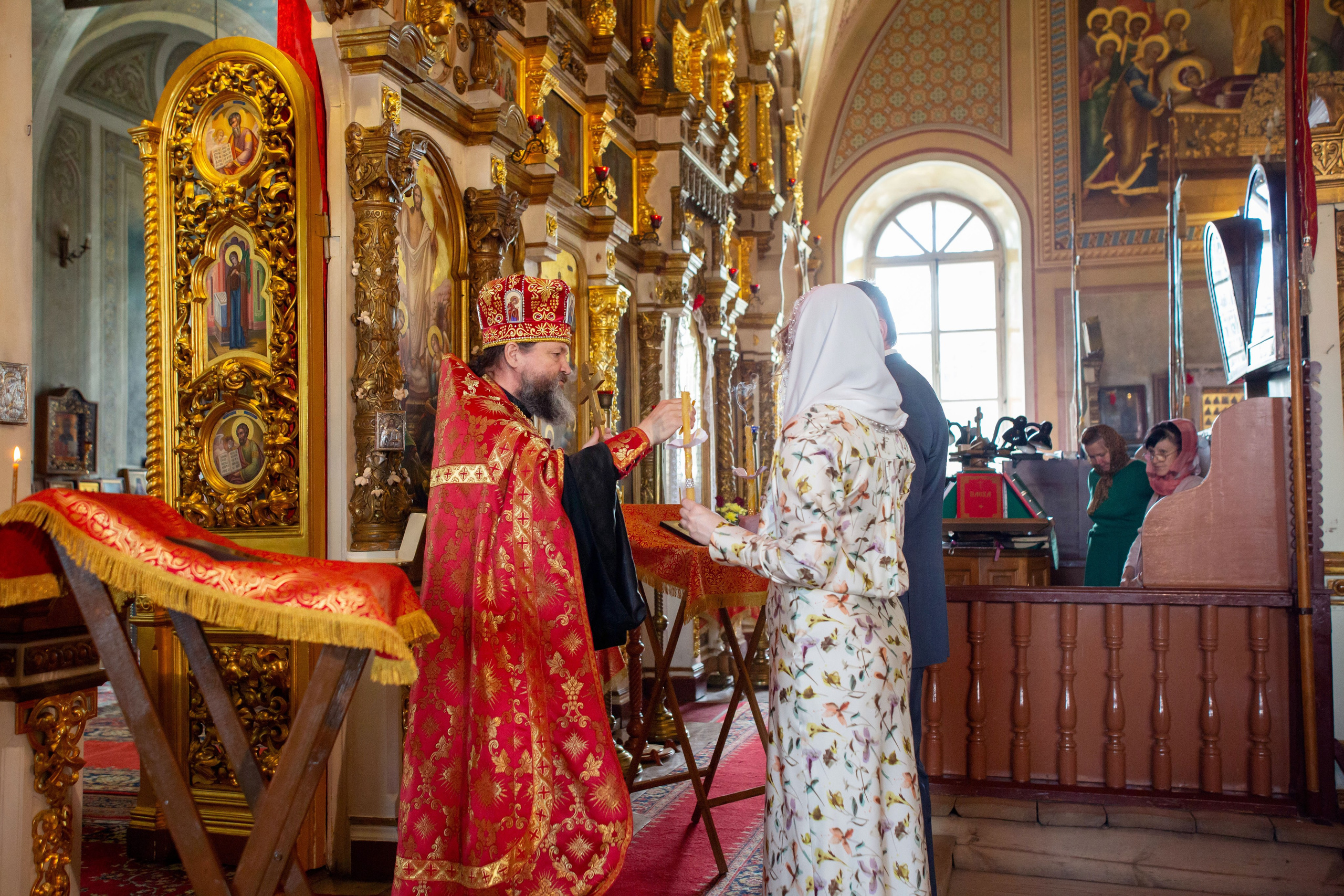 Венчание Сергей и Анна Воскресенский храм. Семейный и детский фотограф Анна Петракова