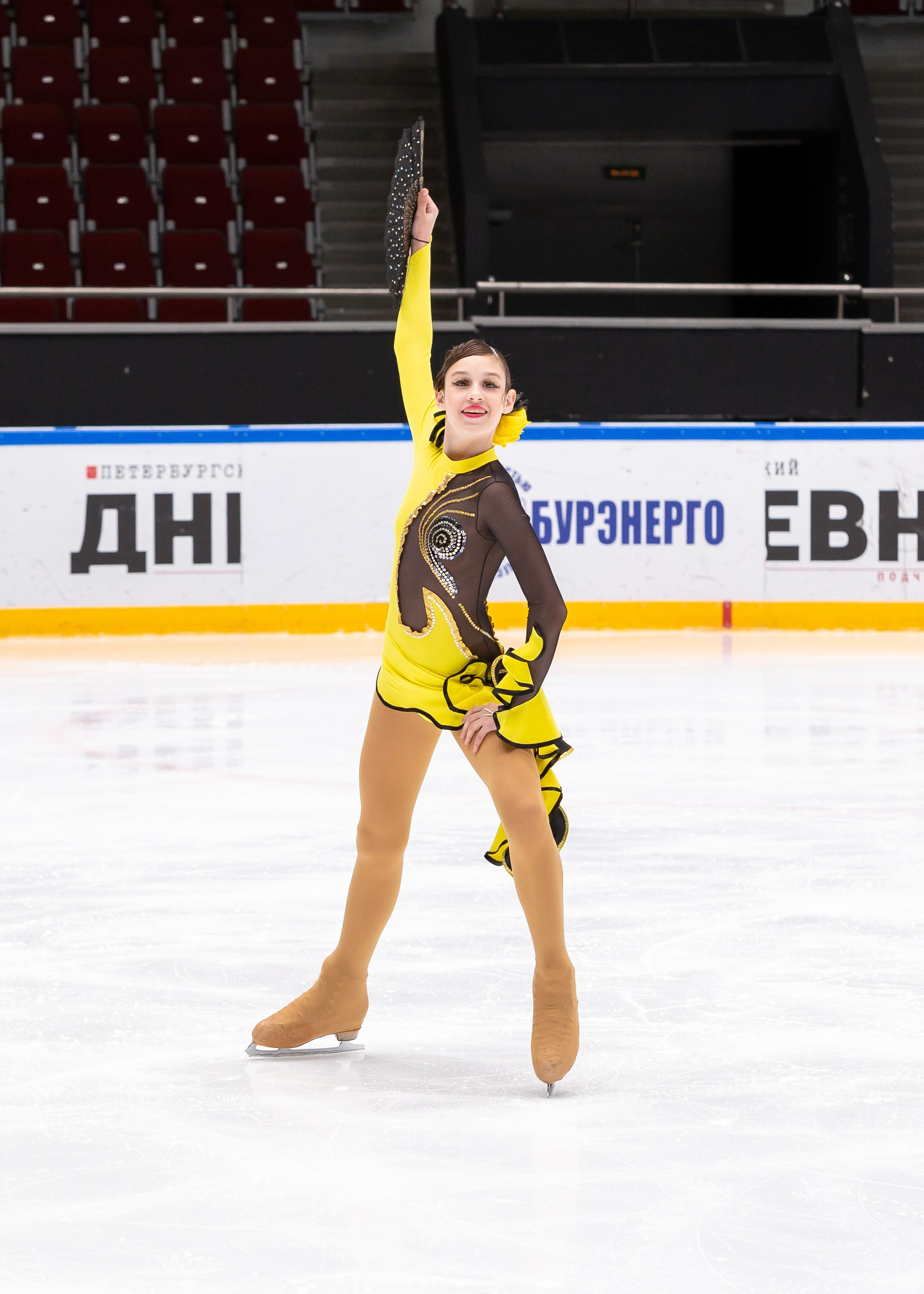 VII Ежегодный фестиваль массовых танцев на льду и фигурного катания «Петровский лёд» Санкт-Петербург 2024. Репортажный фотограф в Москве