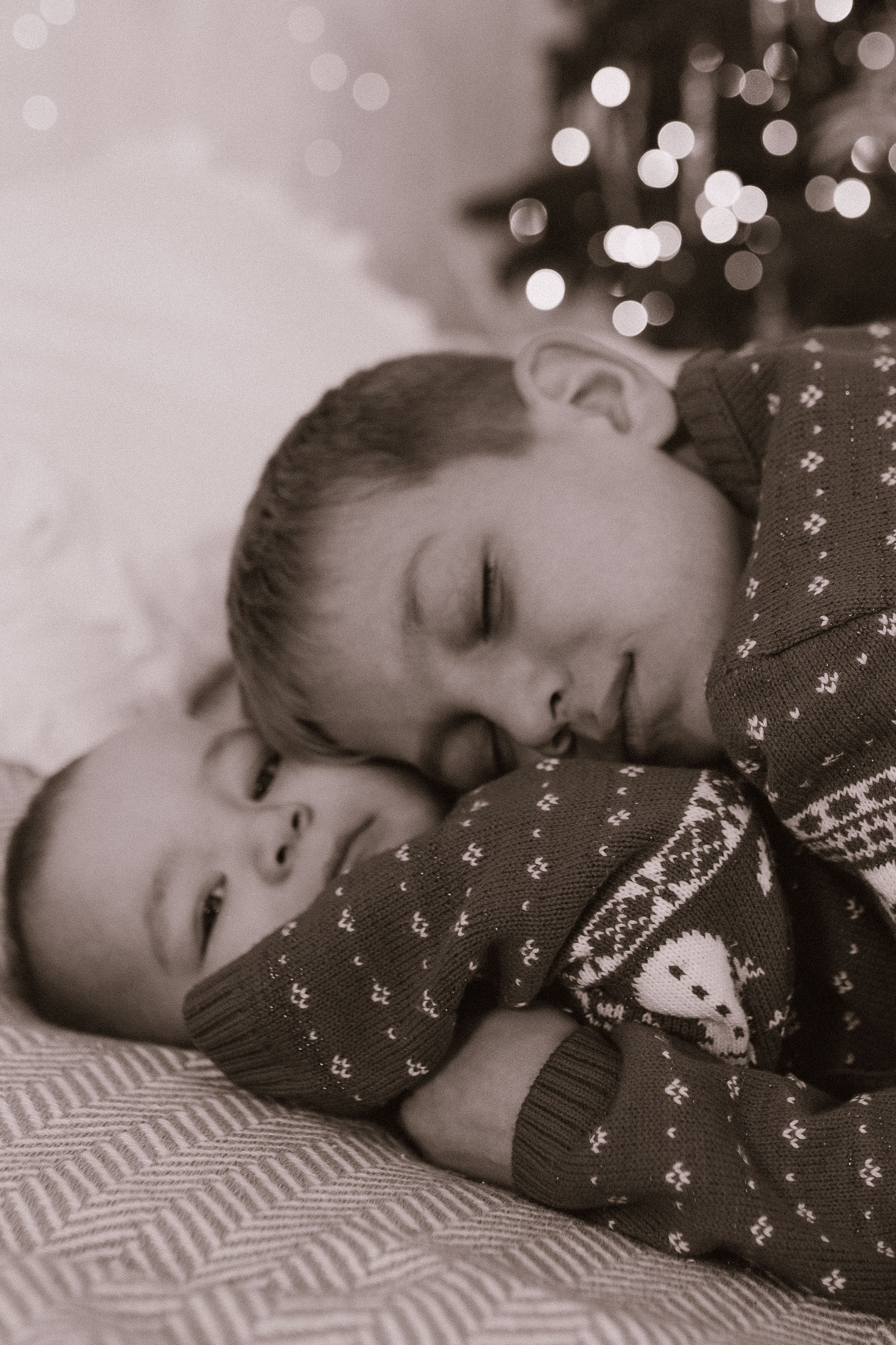 Яркий новый год мама и 2 сыночка. Фотограф в Ставрополе Svetlana Matveeva