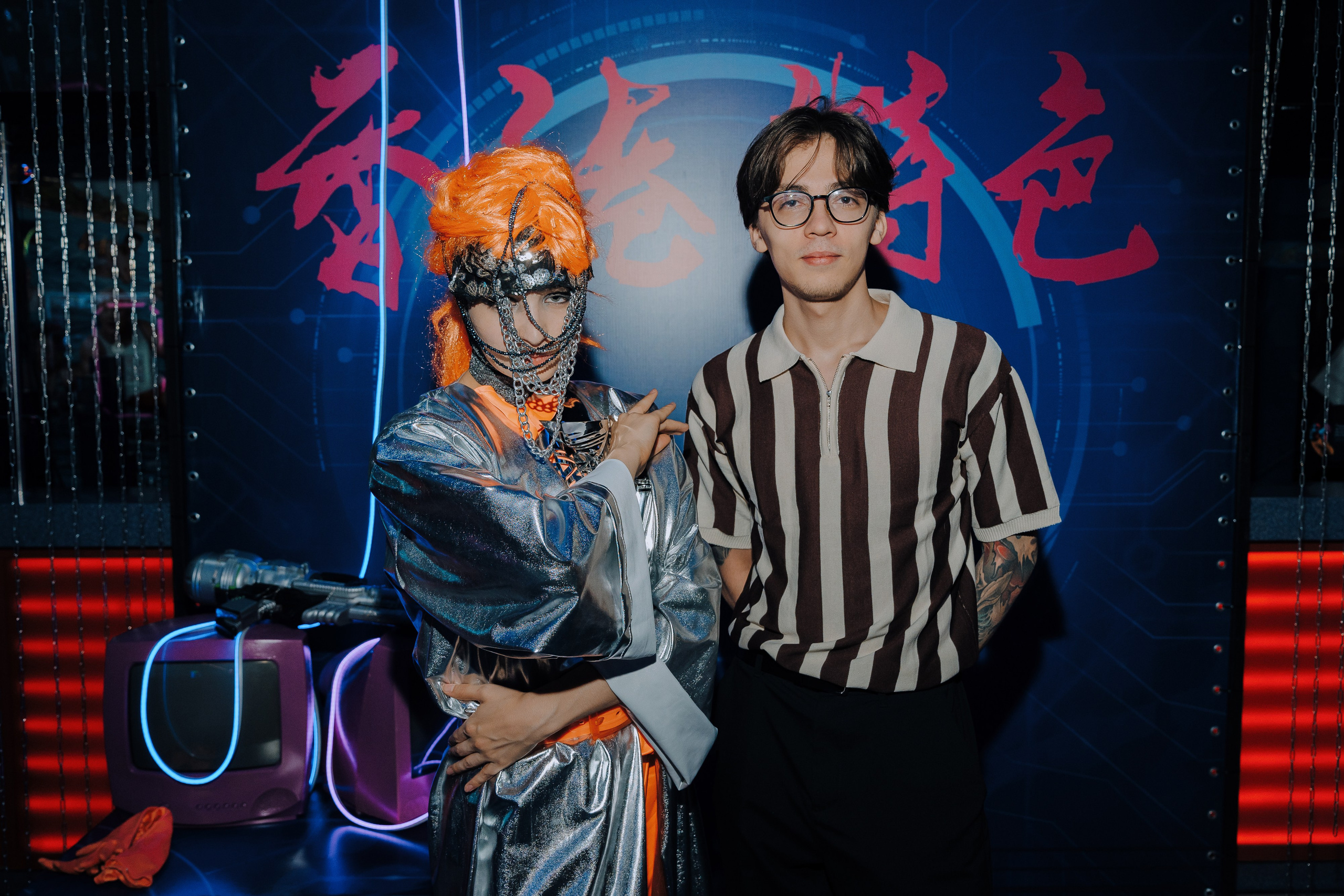 20 ЛЕТ МЕГАПОЛИС ЧЕЛЯБИНСК ХЕДЛАЙНЕР ЕЛКА. Репортажный фотограф Зуев Роман г. Челябинск