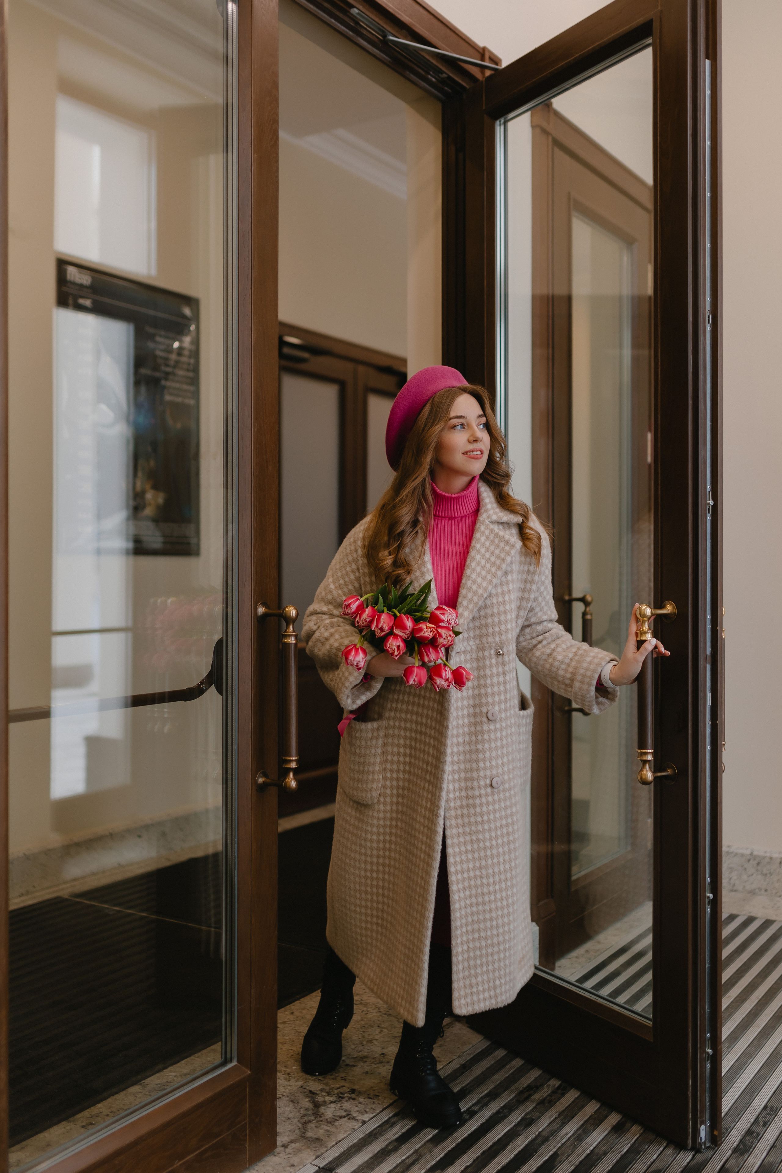 Фотосессия с тюльпанами. Фотограф и видеограф в Мурманске, Москве Екатерина Нечаева