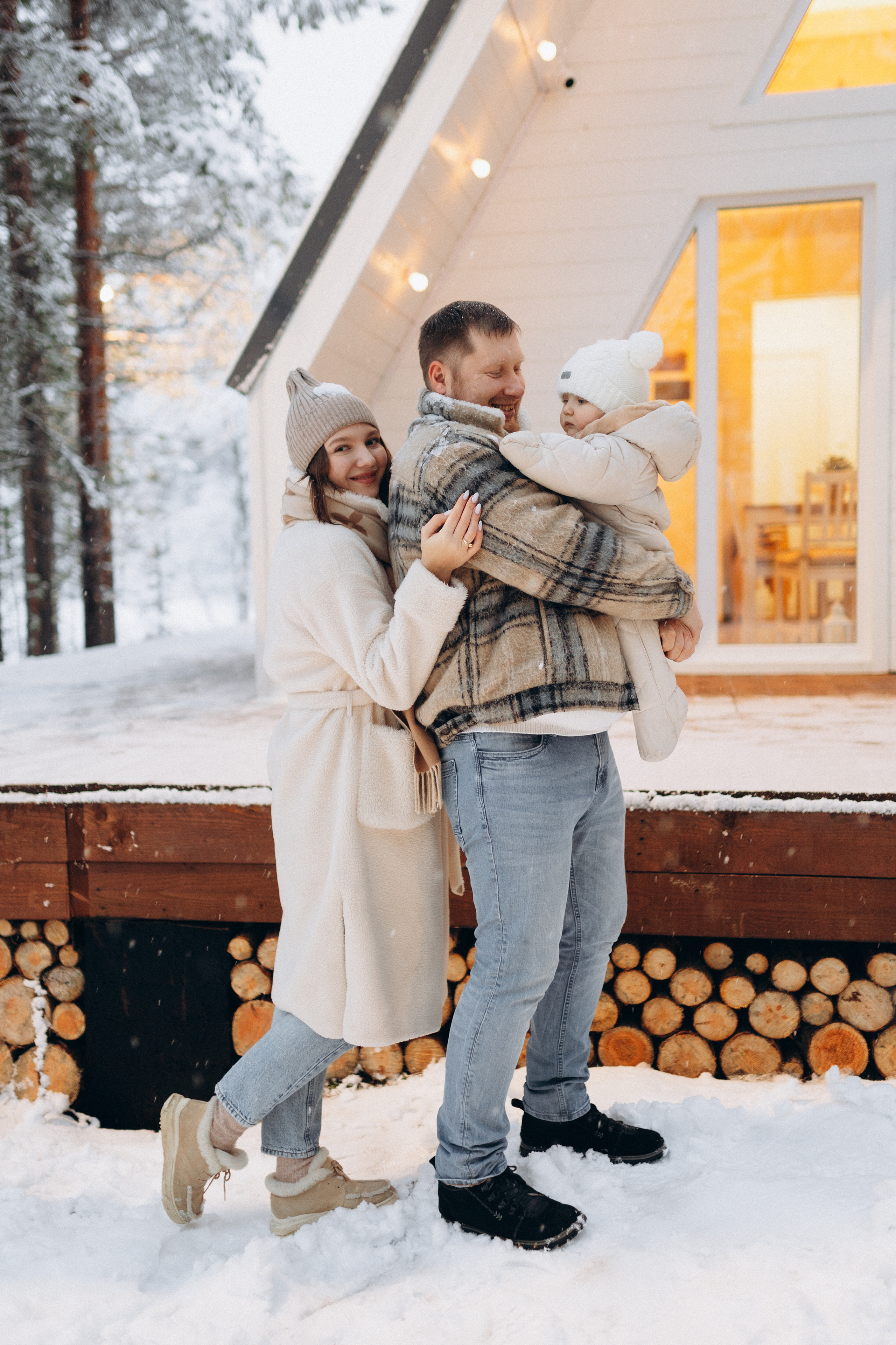 Семейная фотосессия в загородном доме. Фотограф и видеограф в Мурманске, Москве Екатерина Нечаева