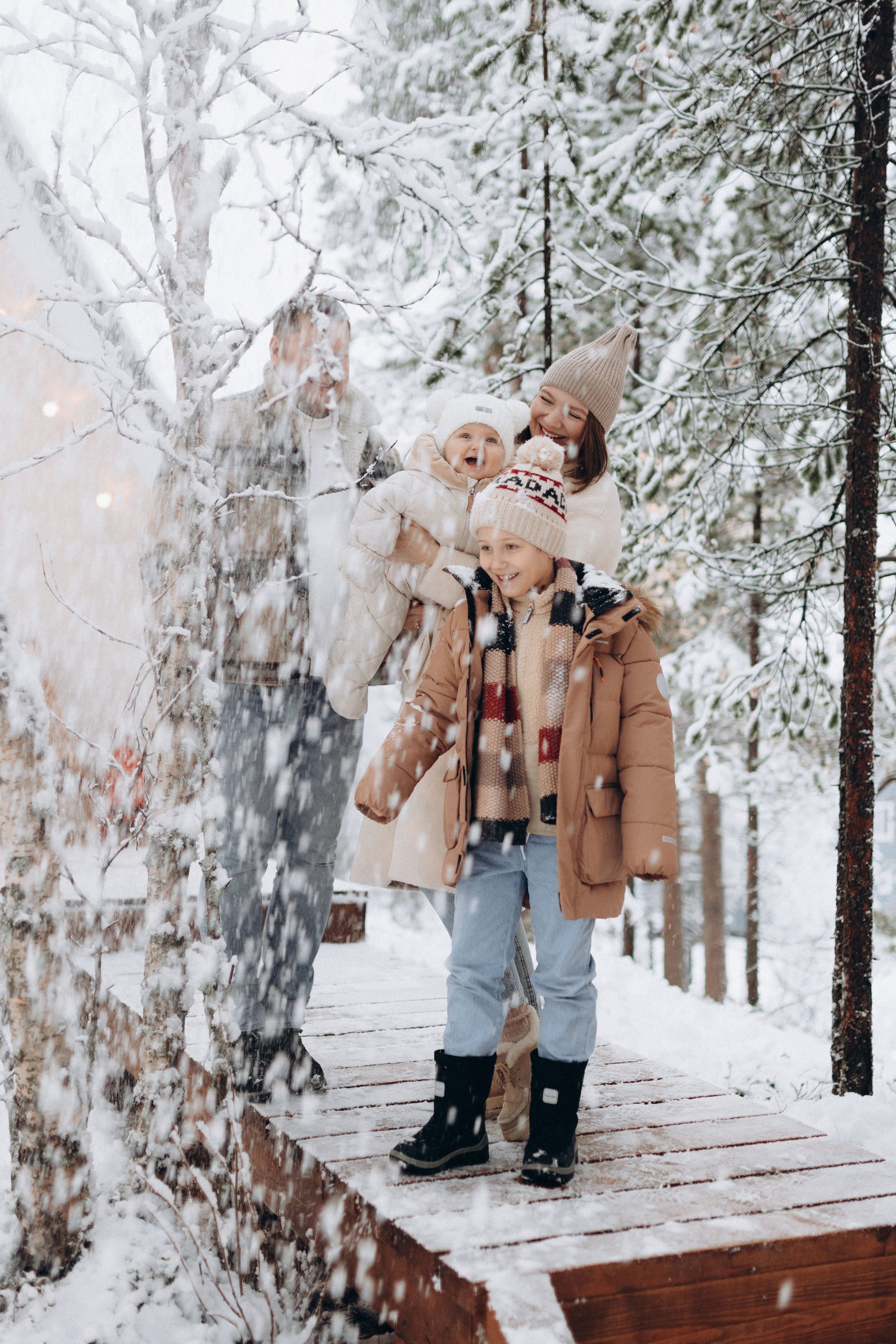 Семейная фотосессия в загородном доме. Фотограф и видеограф в Мурманске, Москве Екатерина Нечаева