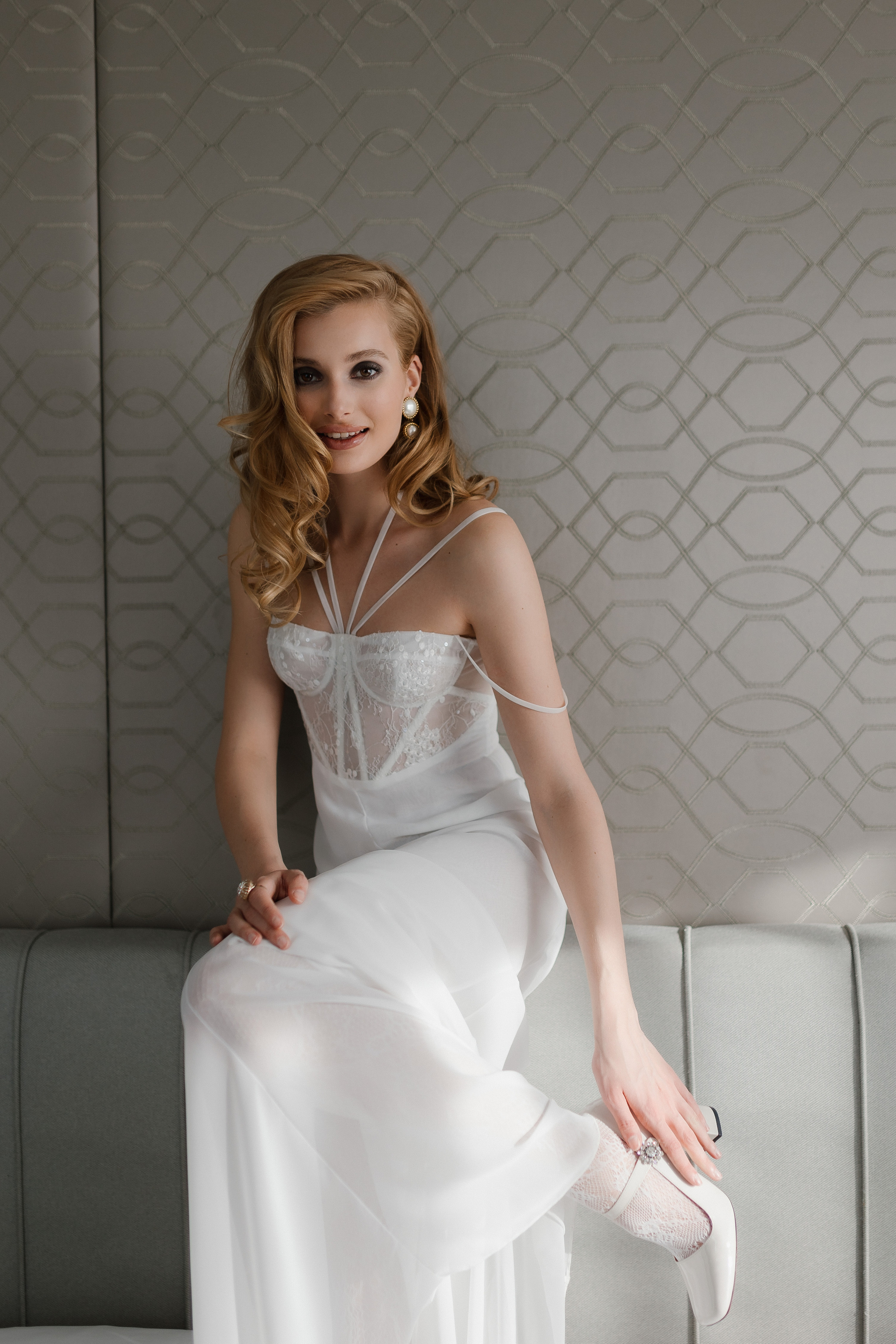 утро невесты в роскошном номере отеля