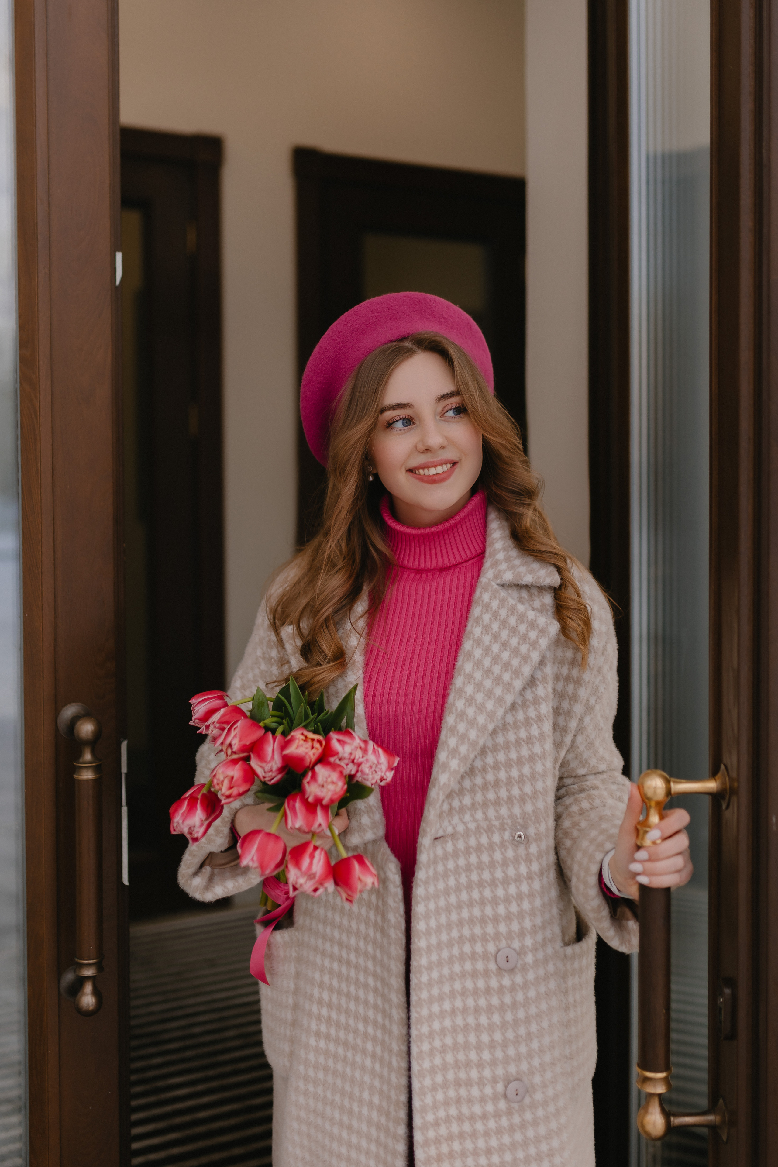 Фотосессия с тюльпанами. Фотограф и видеограф в Мурманске, Москве Екатерина Нечаева