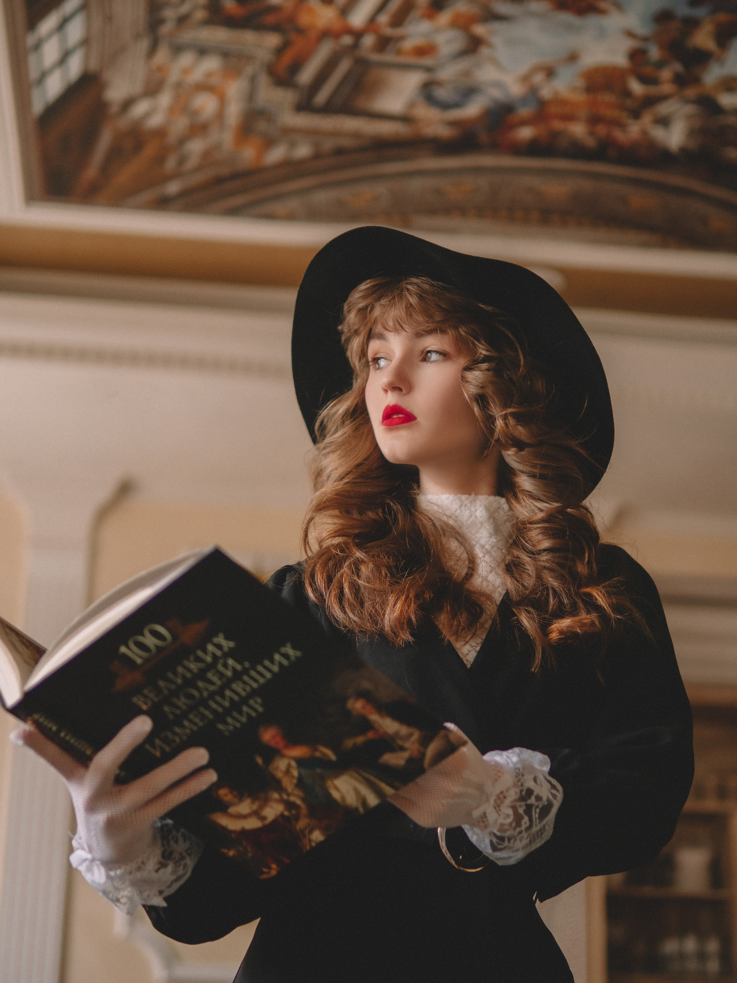 Винтажная фотосессия в ресторане. Фотограф и видеограф в Мурманске, Москве Екатерина Нечаева