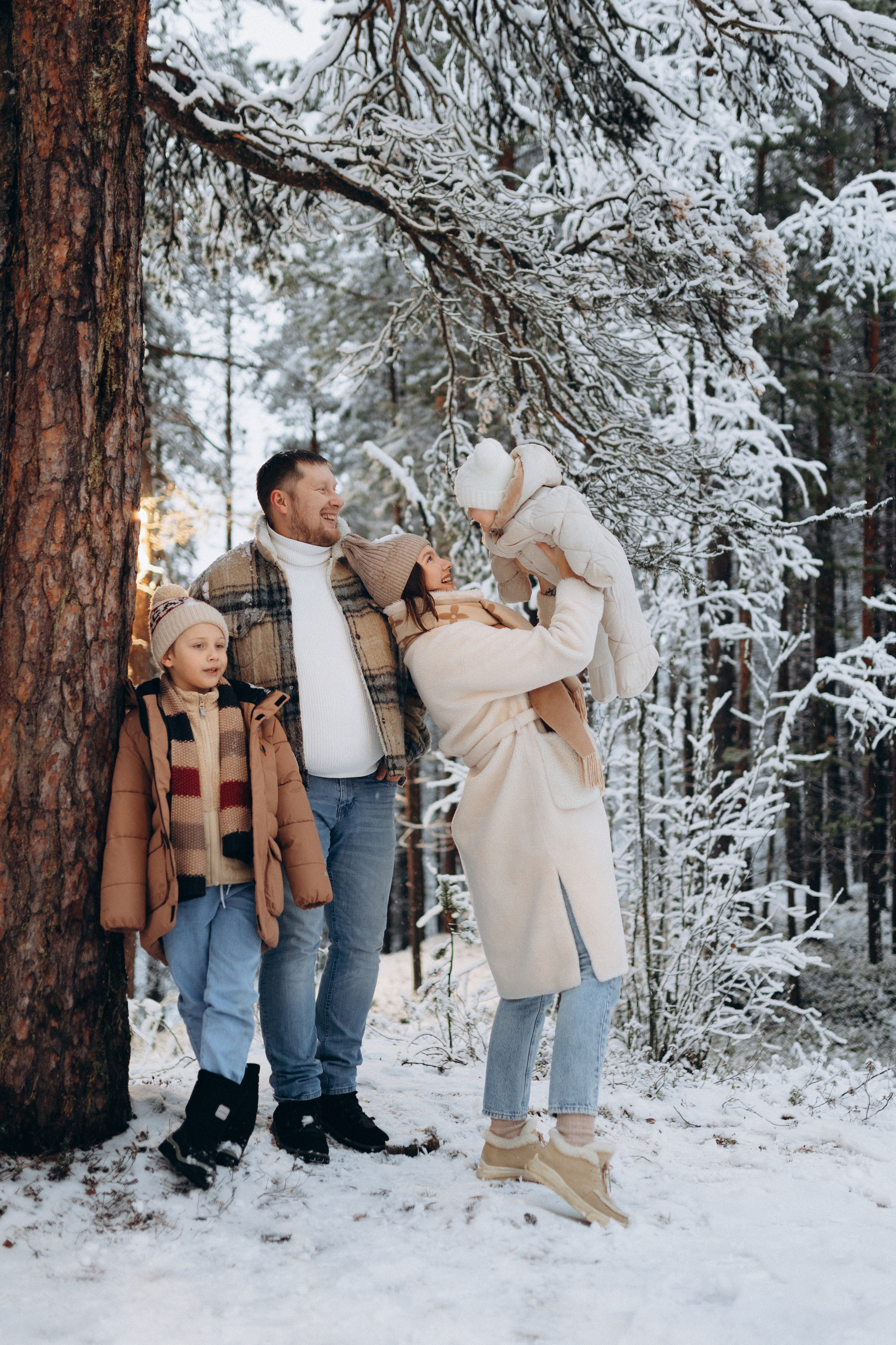 Семейная фотосессия в загородном доме. Фотограф и видеограф в Мурманске, Москве Екатерина Нечаева
