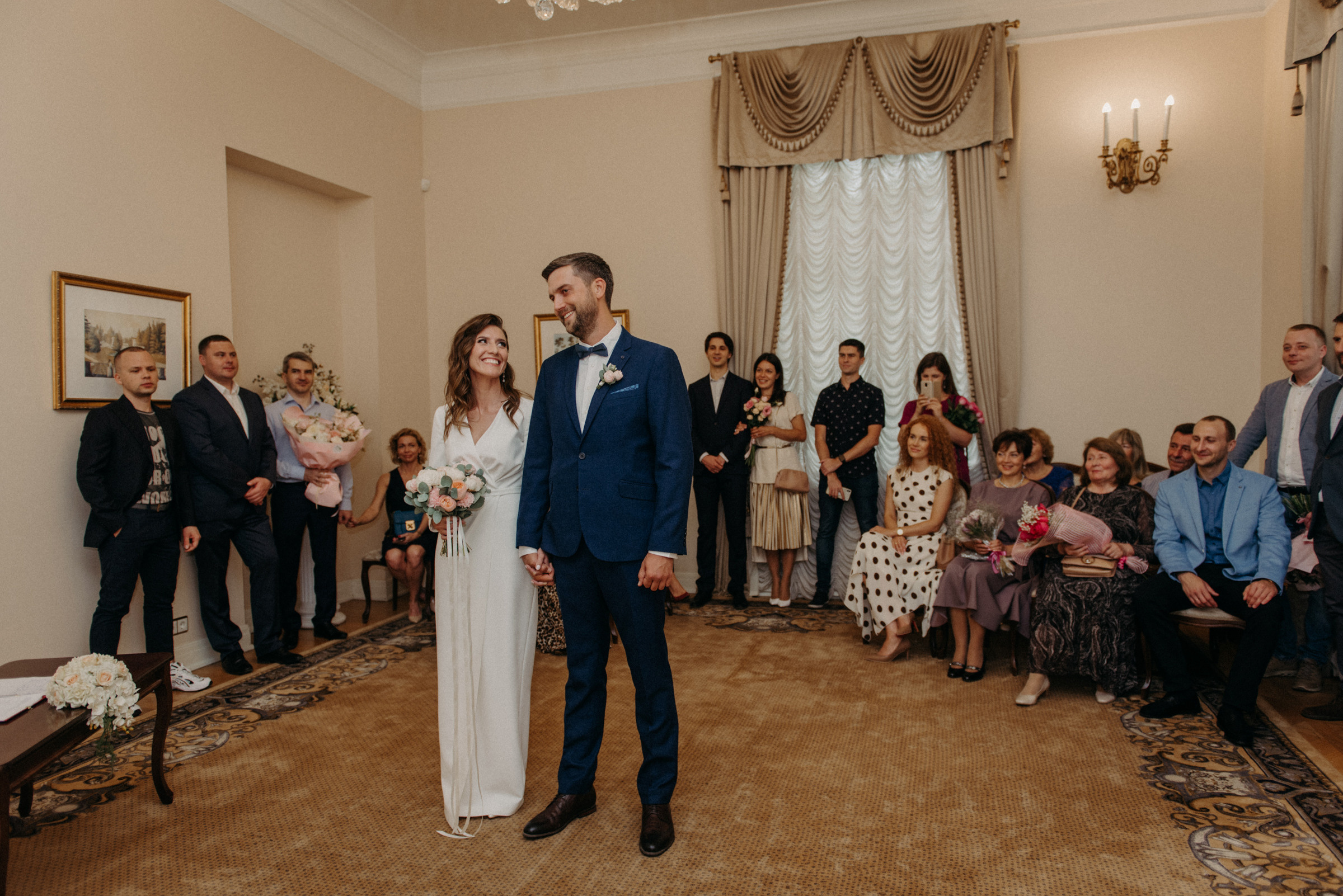 фотограф на свадьбу, сборы невесты в отеле Tsar Palace