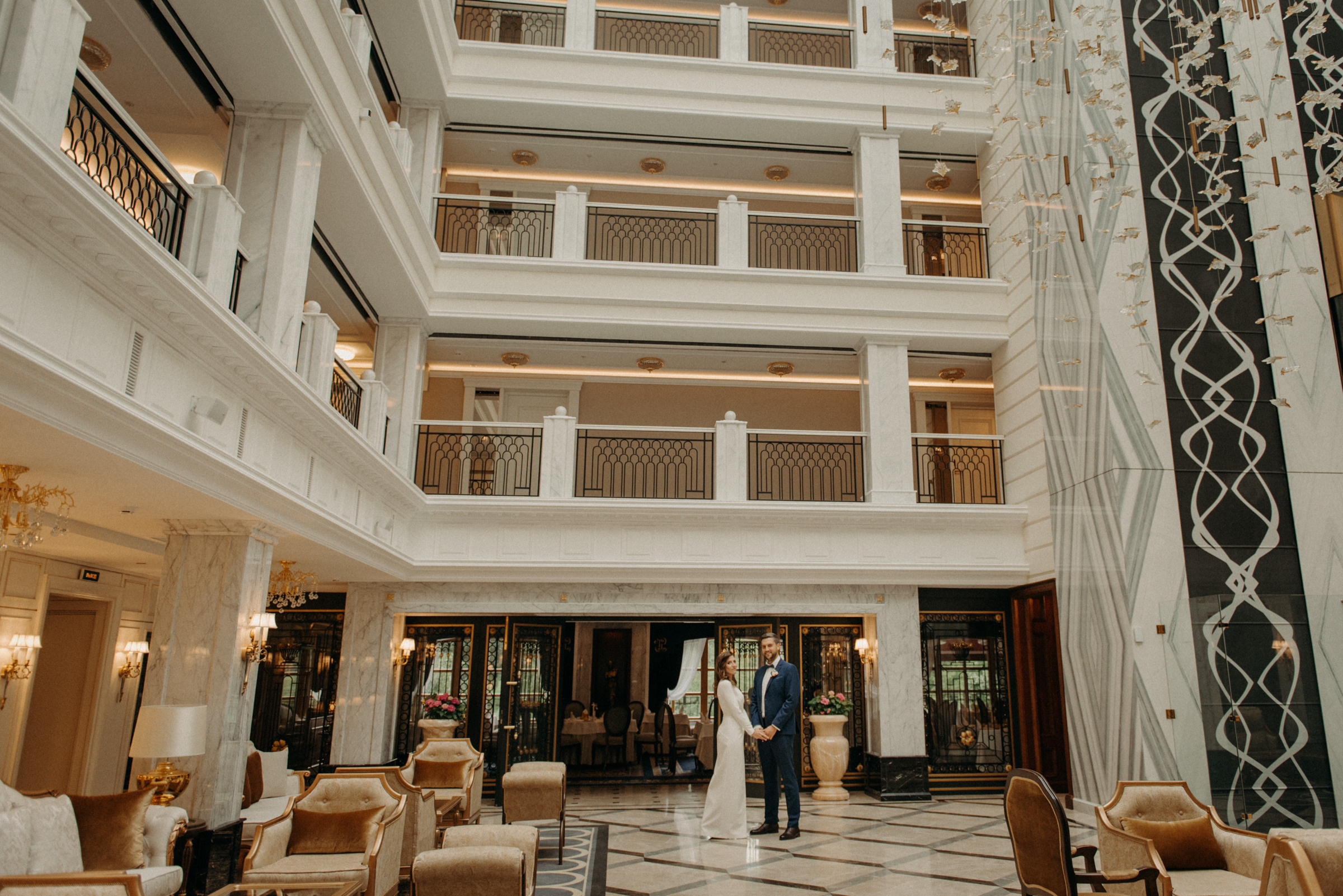 фотограф на свадьбу, сборы невесты в отеле Tsar Palace