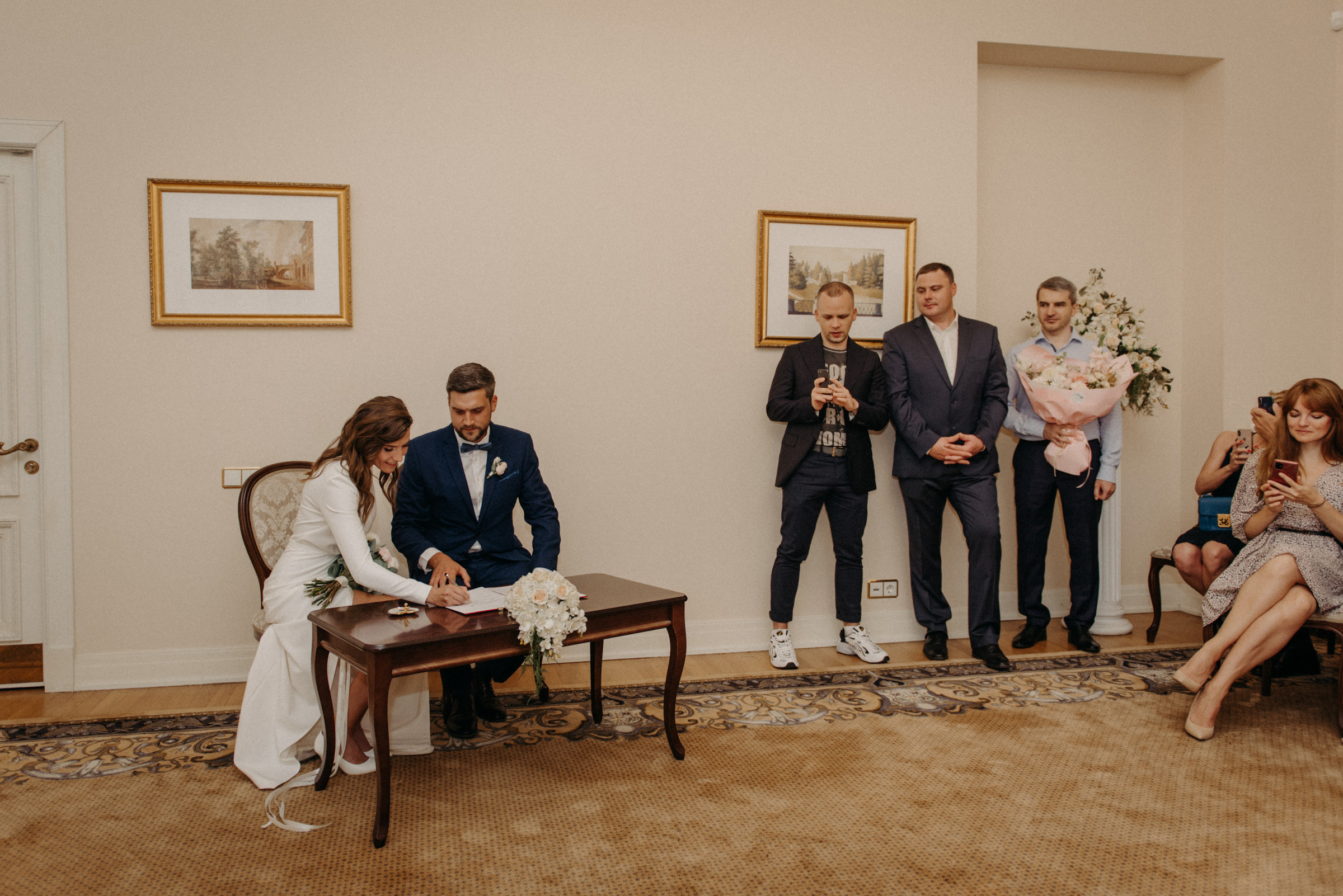 фотограф на свадьбу, сборы невесты в отеле Tsar Palace