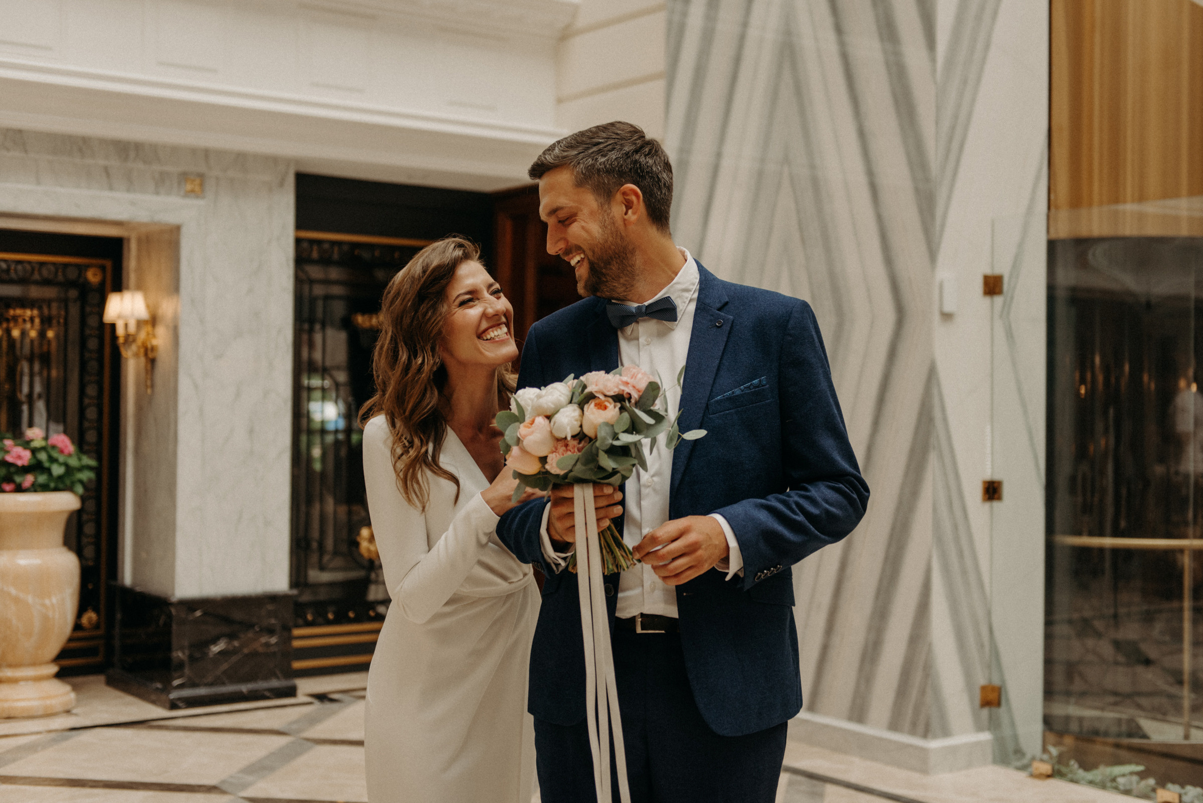 фотограф на свадьбу, сборы невесты в отеле Tsar Palace