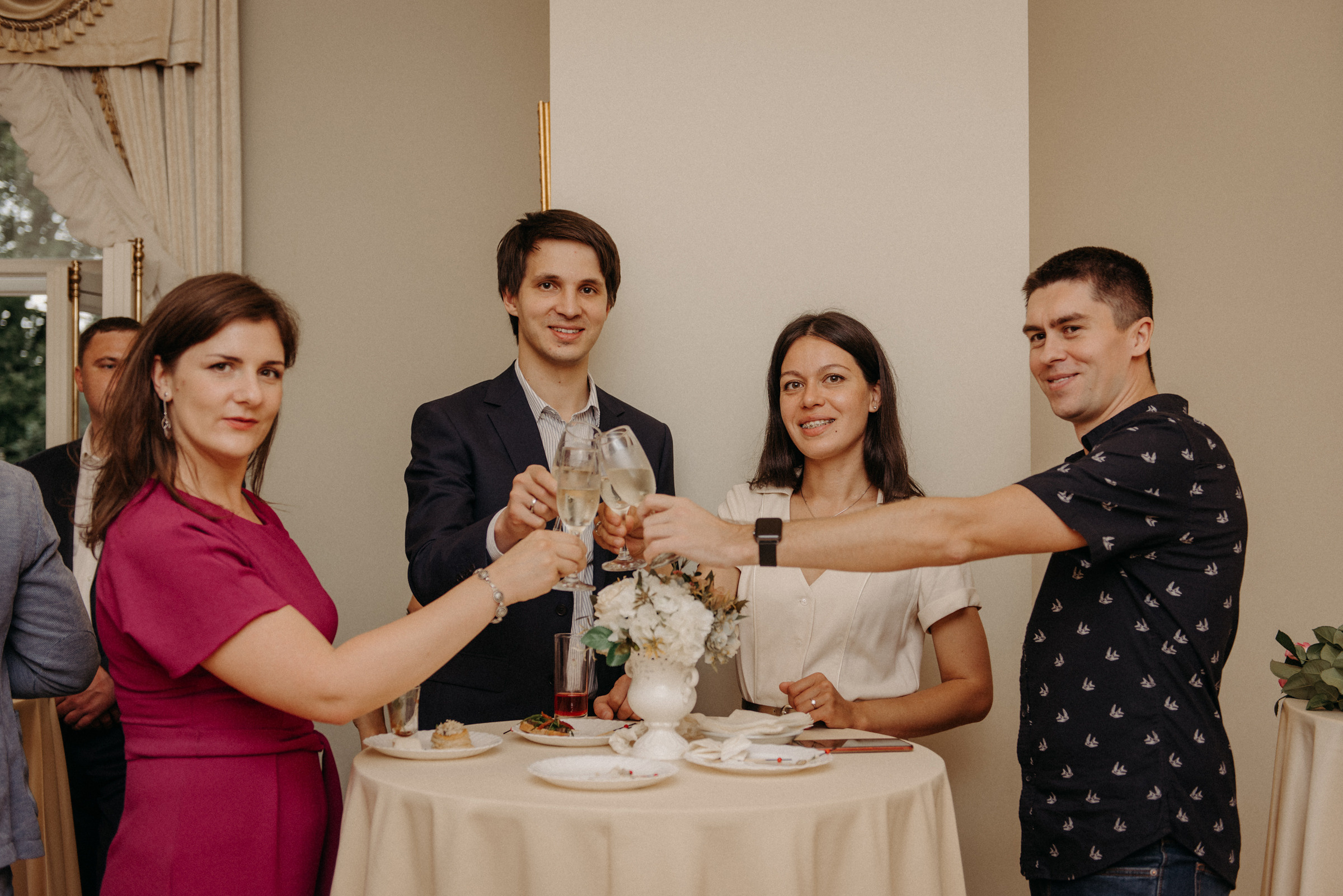 фотограф на свадьбу, сборы невесты в отеле Tsar Palace