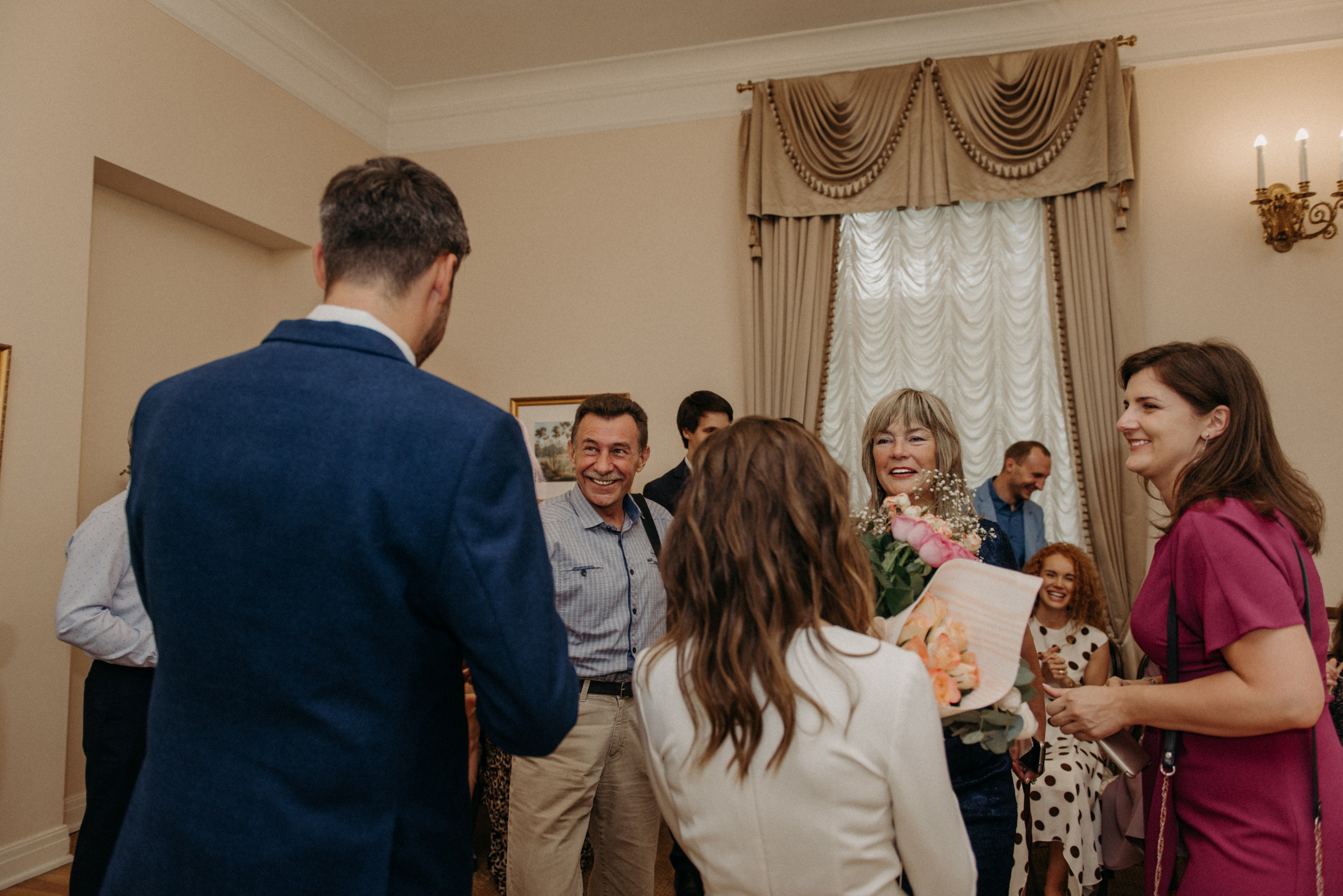 фотограф на свадьбу, сборы невесты в отеле Tsar Palace