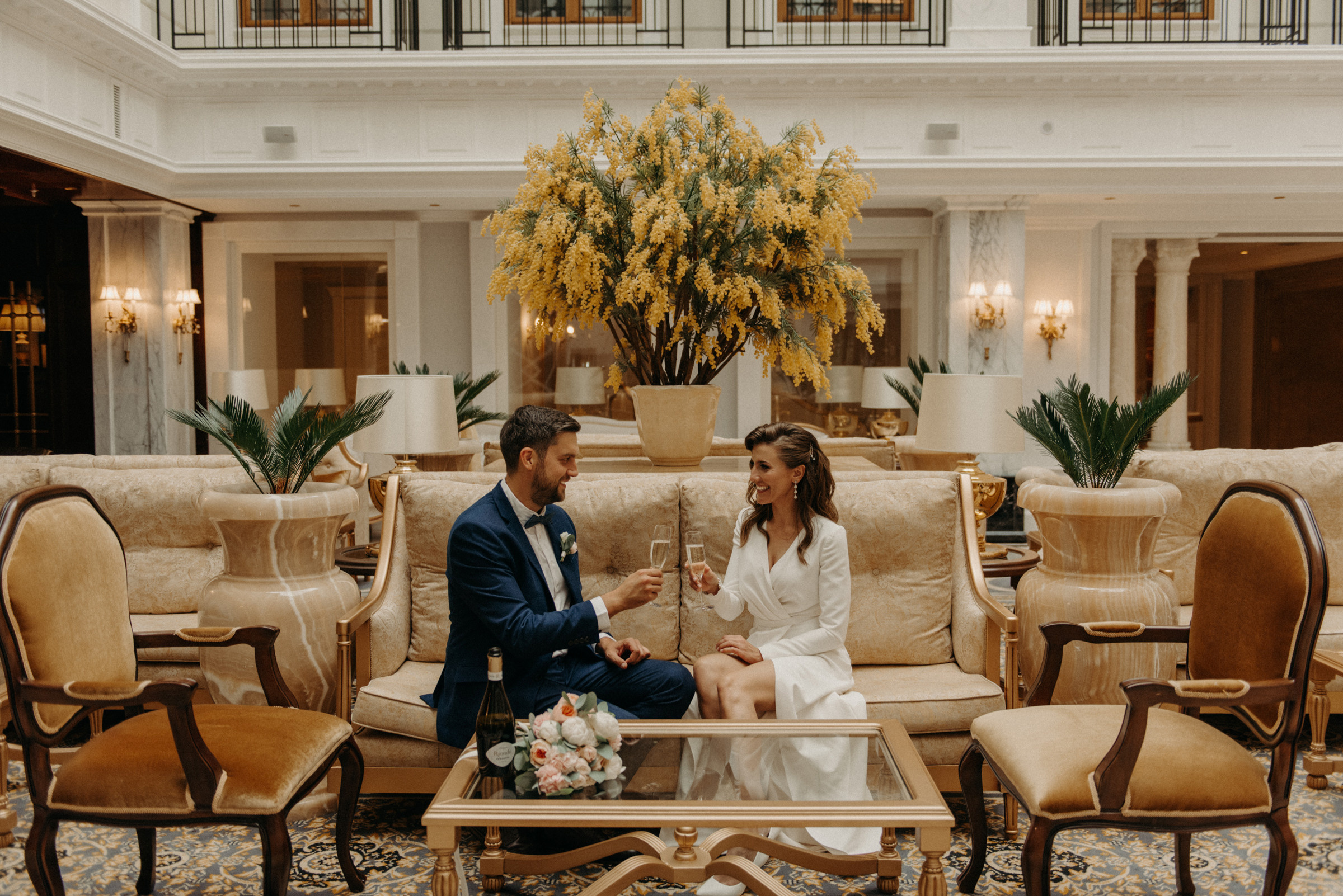 фотограф на свадьбу, сборы невесты в отеле Tsar Palace