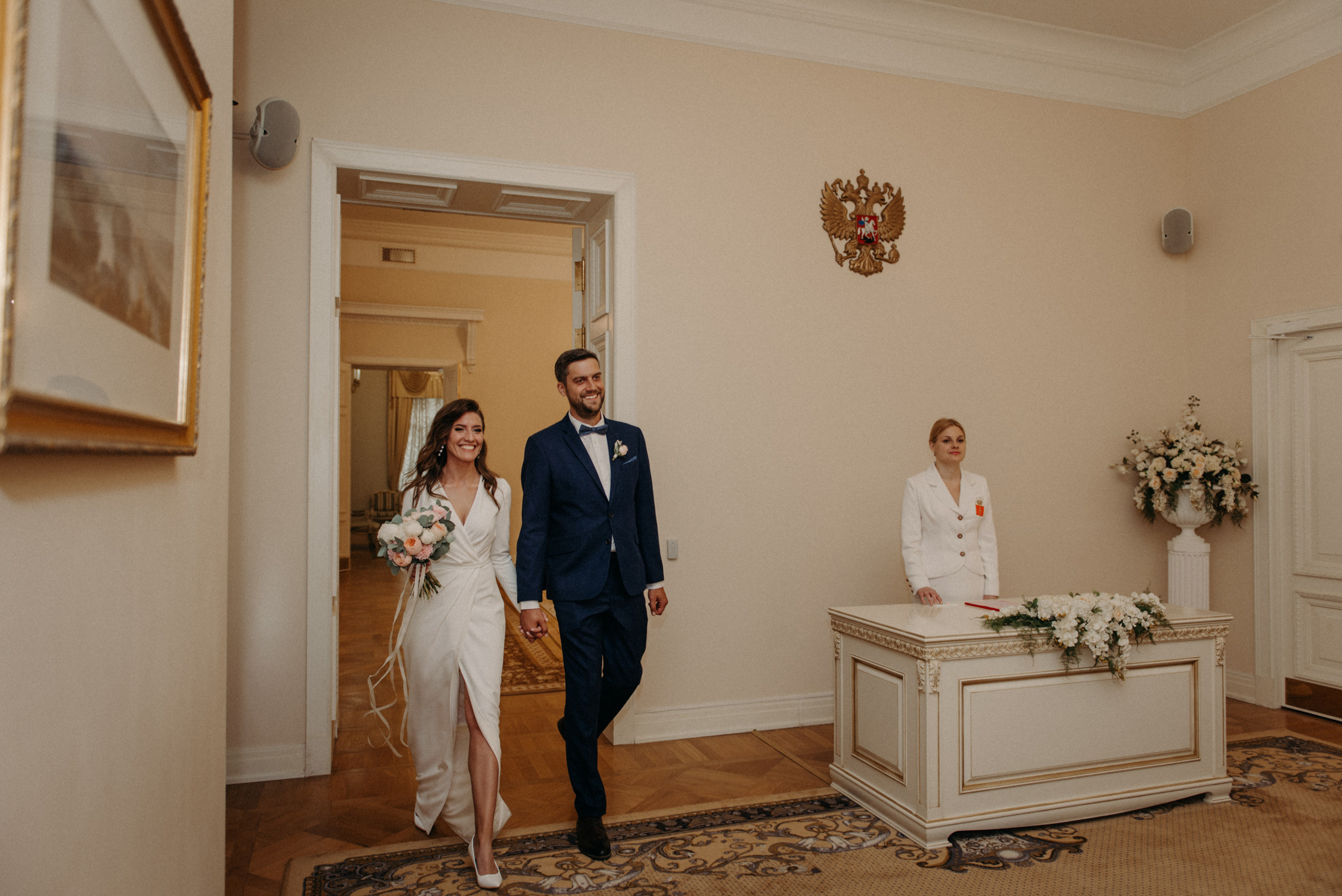 фотограф на свадьбу, сборы невесты в отеле Tsar Palace