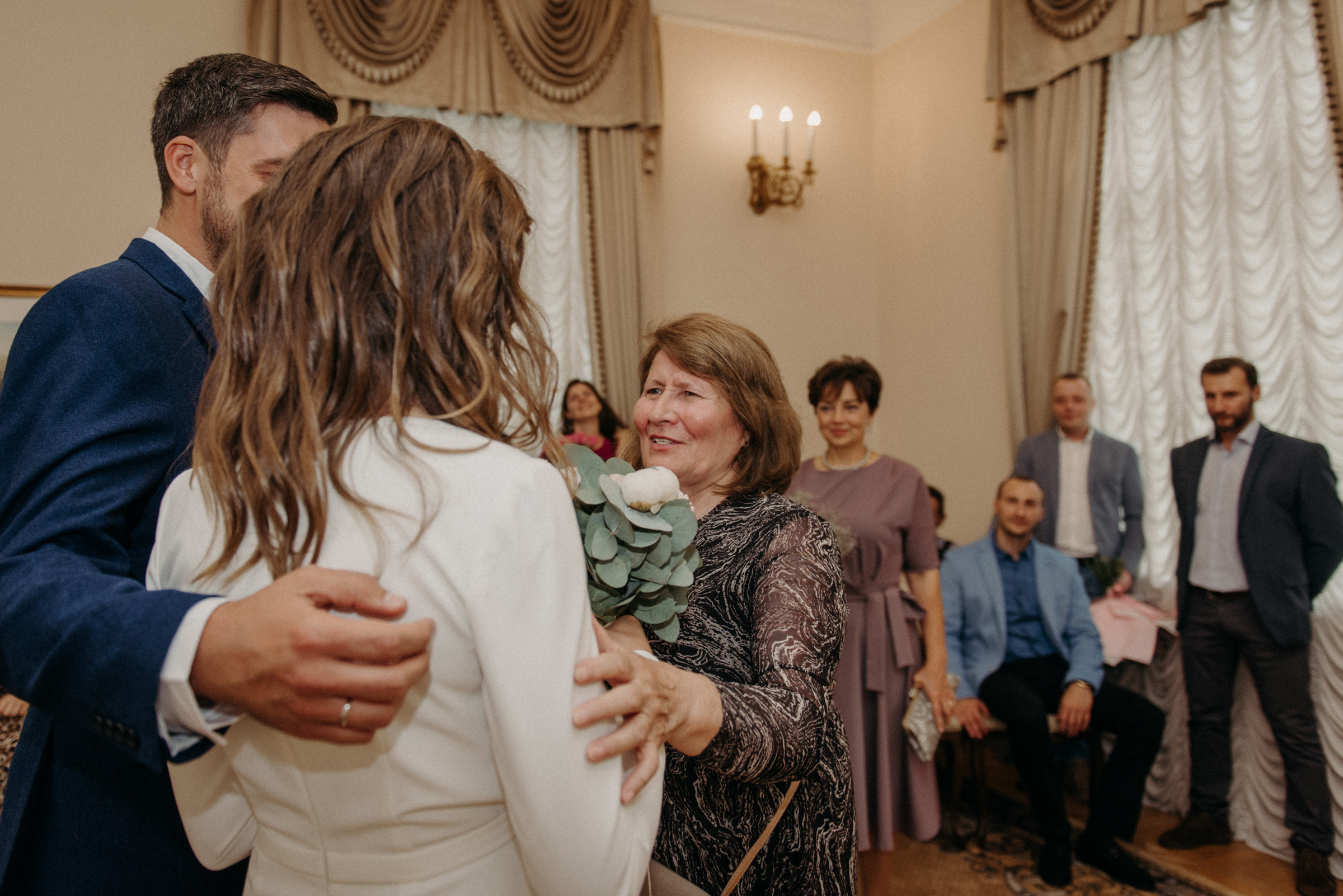 фотограф на свадьбу, сборы невесты в отеле Tsar Palace