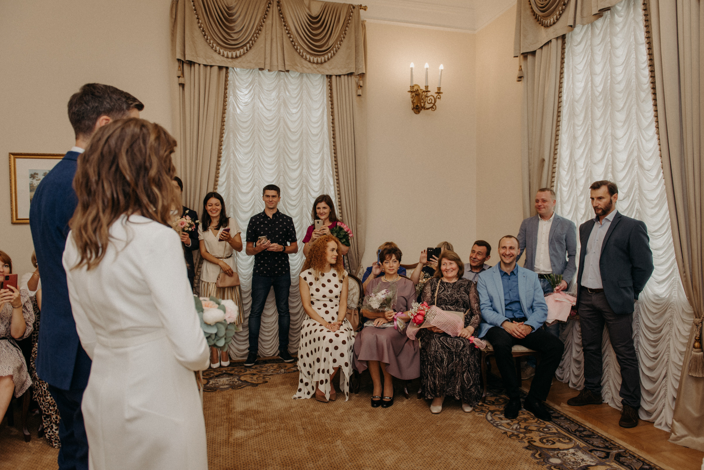 фотограф на свадьбу, сборы невесты в отеле Tsar Palace