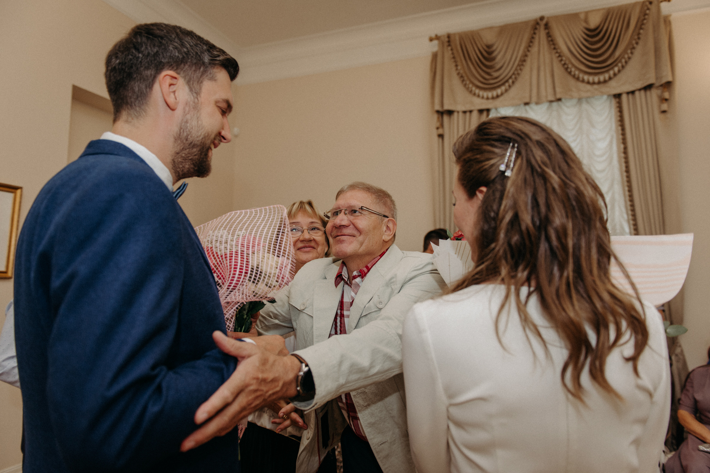 фотограф на свадьбу, сборы невесты в отеле Tsar Palace
