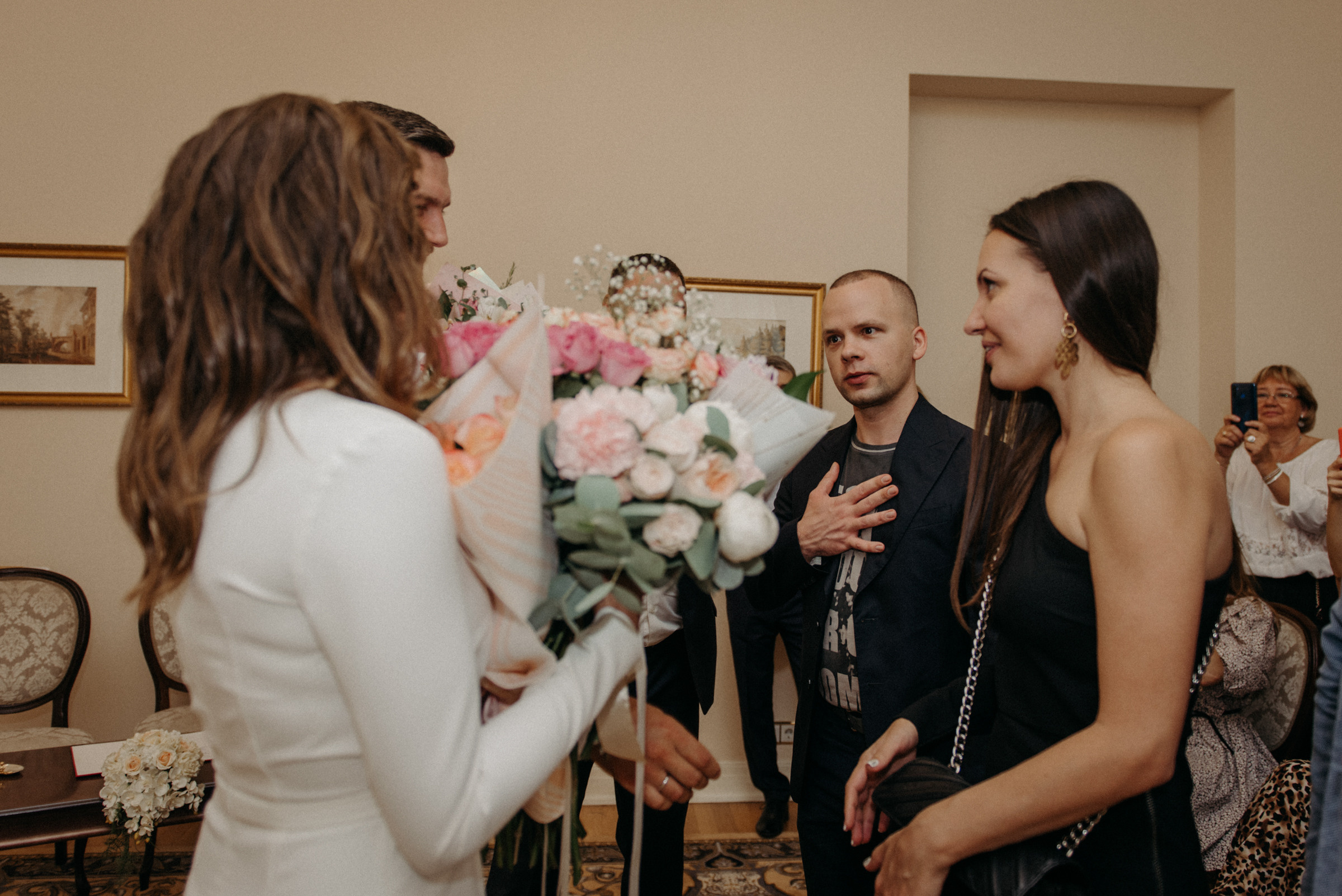 фотограф на свадьбу, сборы невесты в отеле Tsar Palace